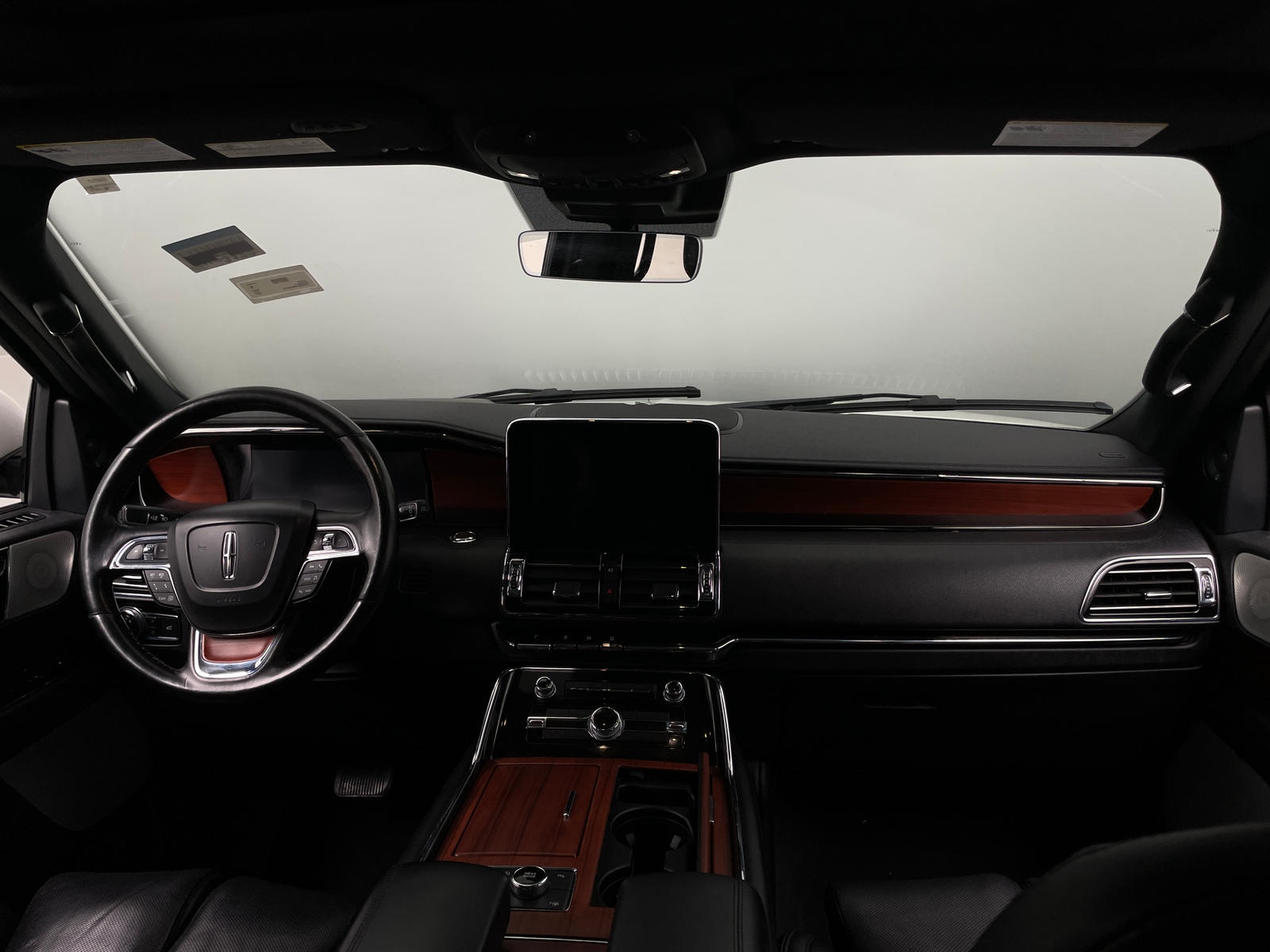 Thumbnail: 2021 Lincoln Navigator L - 2