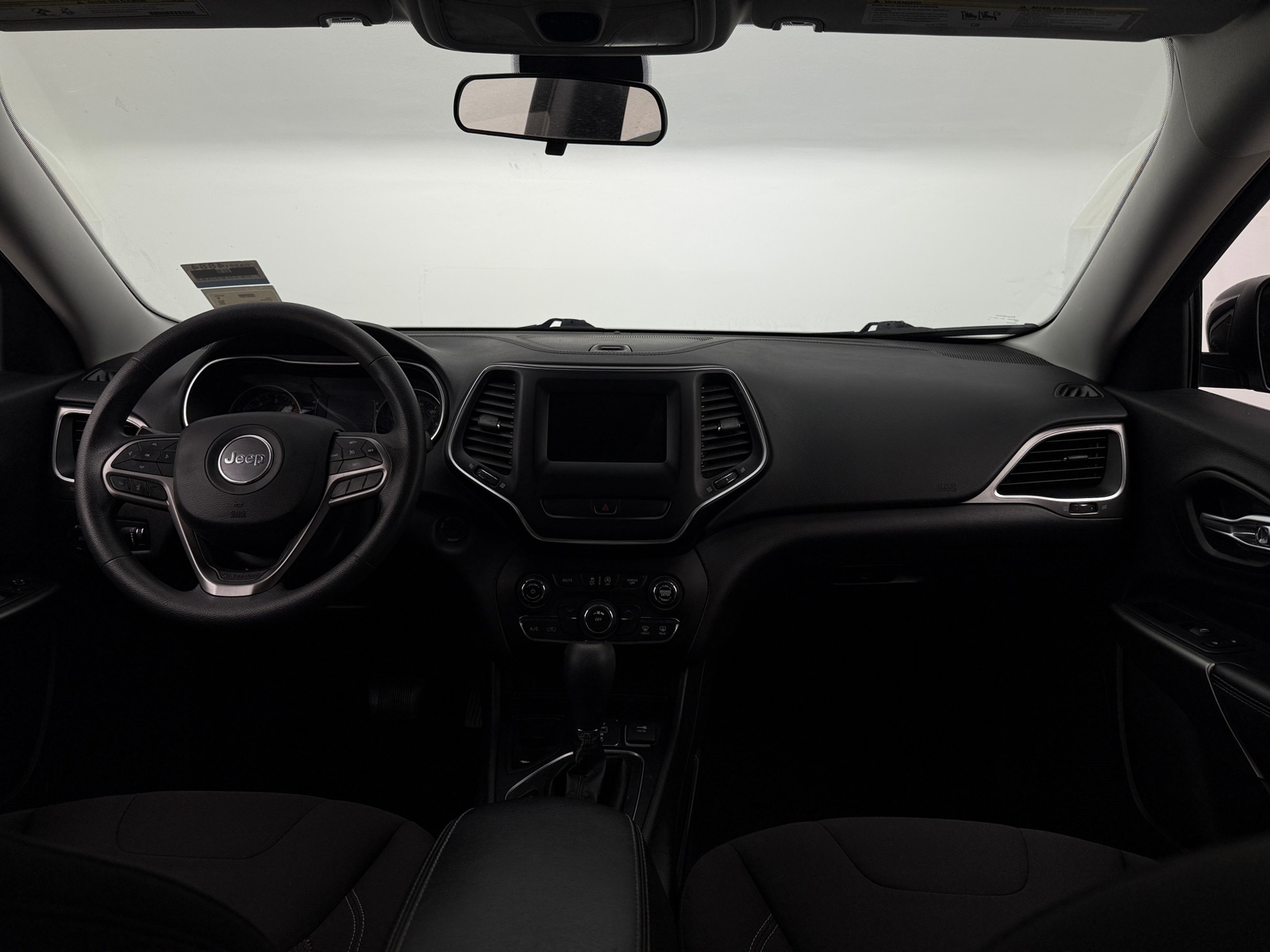 Thumbnail: 2019 Jeep Cherokee - 3