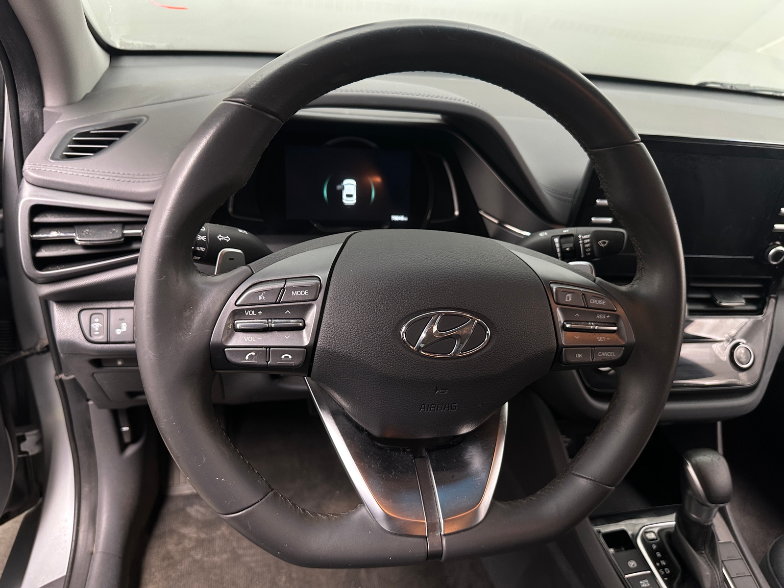 Thumbnail: 2022 Hyundai Ioniq - 5