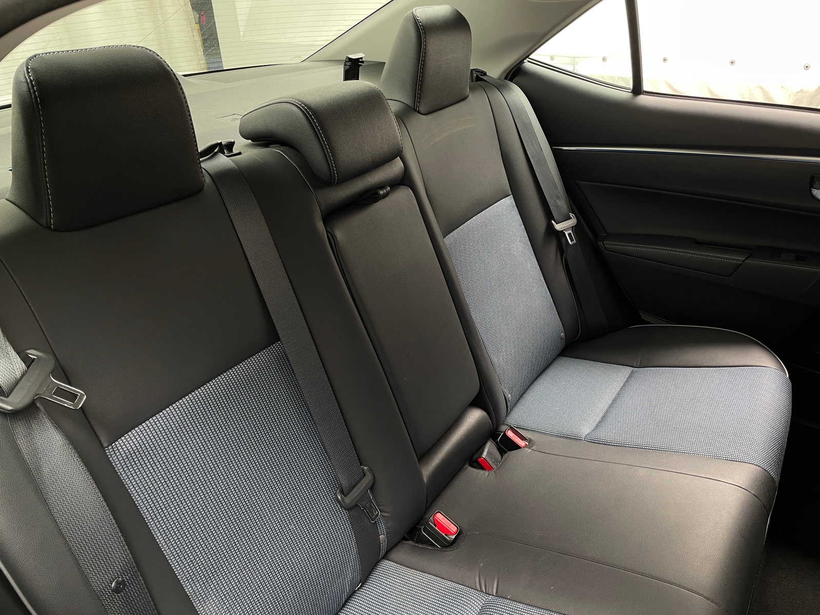 Thumbnail: 2016 Toyota Corolla - 6