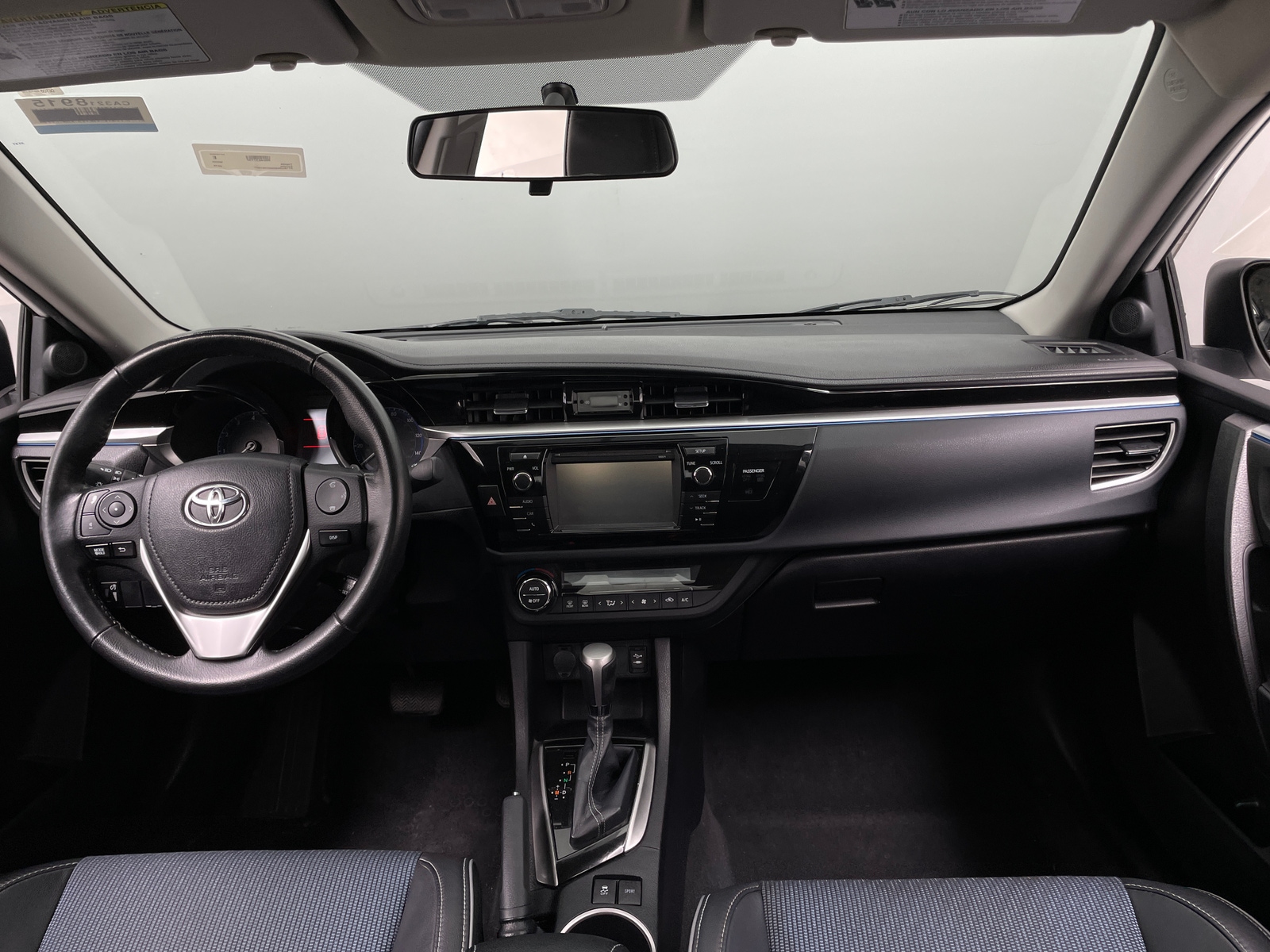 Thumbnail: 2016 Toyota Corolla - 3