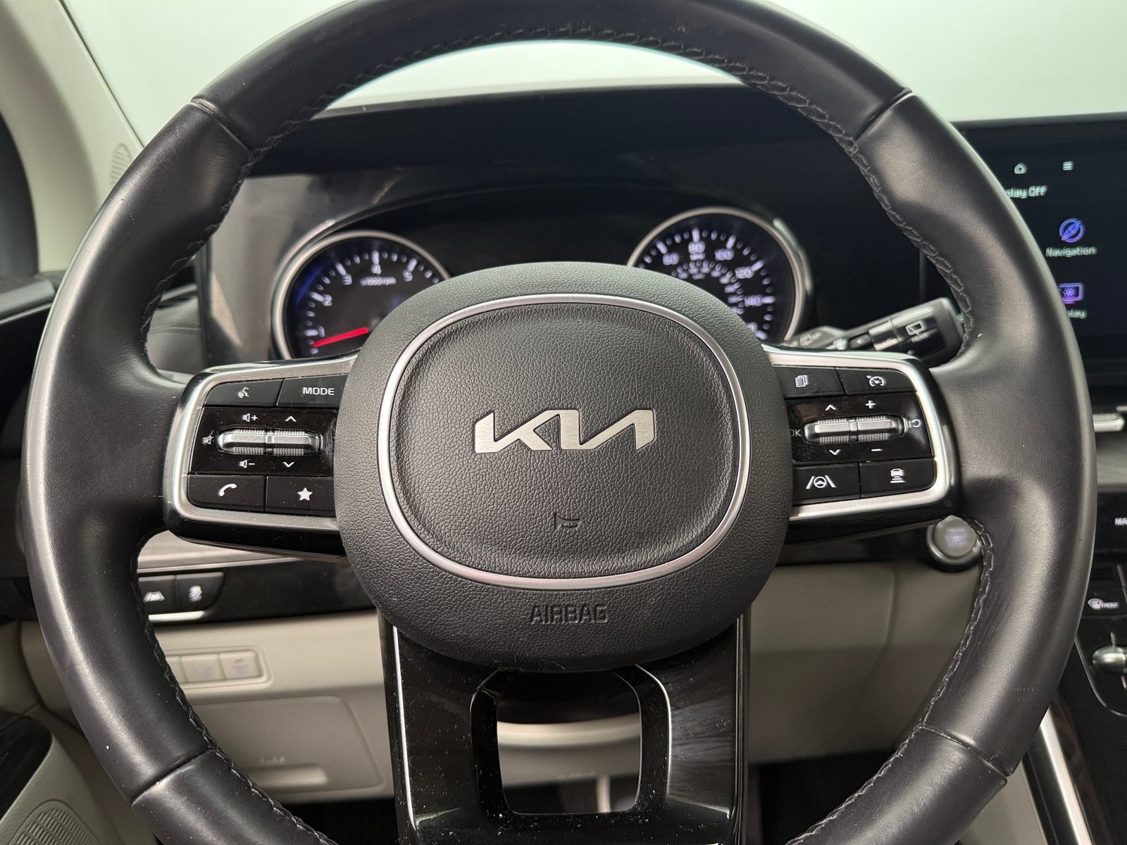 Thumbnail: 2024 Kia Carnival - 4