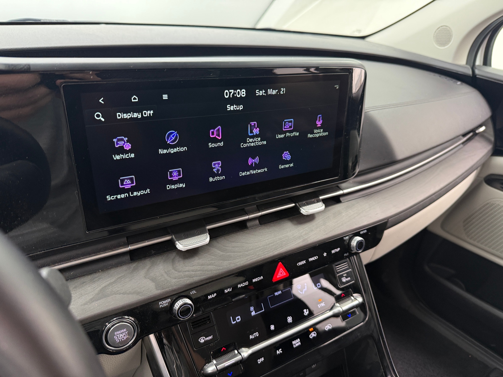 Thumbnail: 2024 Kia Carnival - 3