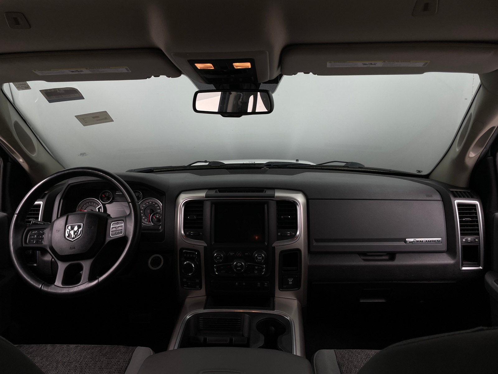 Thumbnail: 2019 RAM 1500 Classic - 3