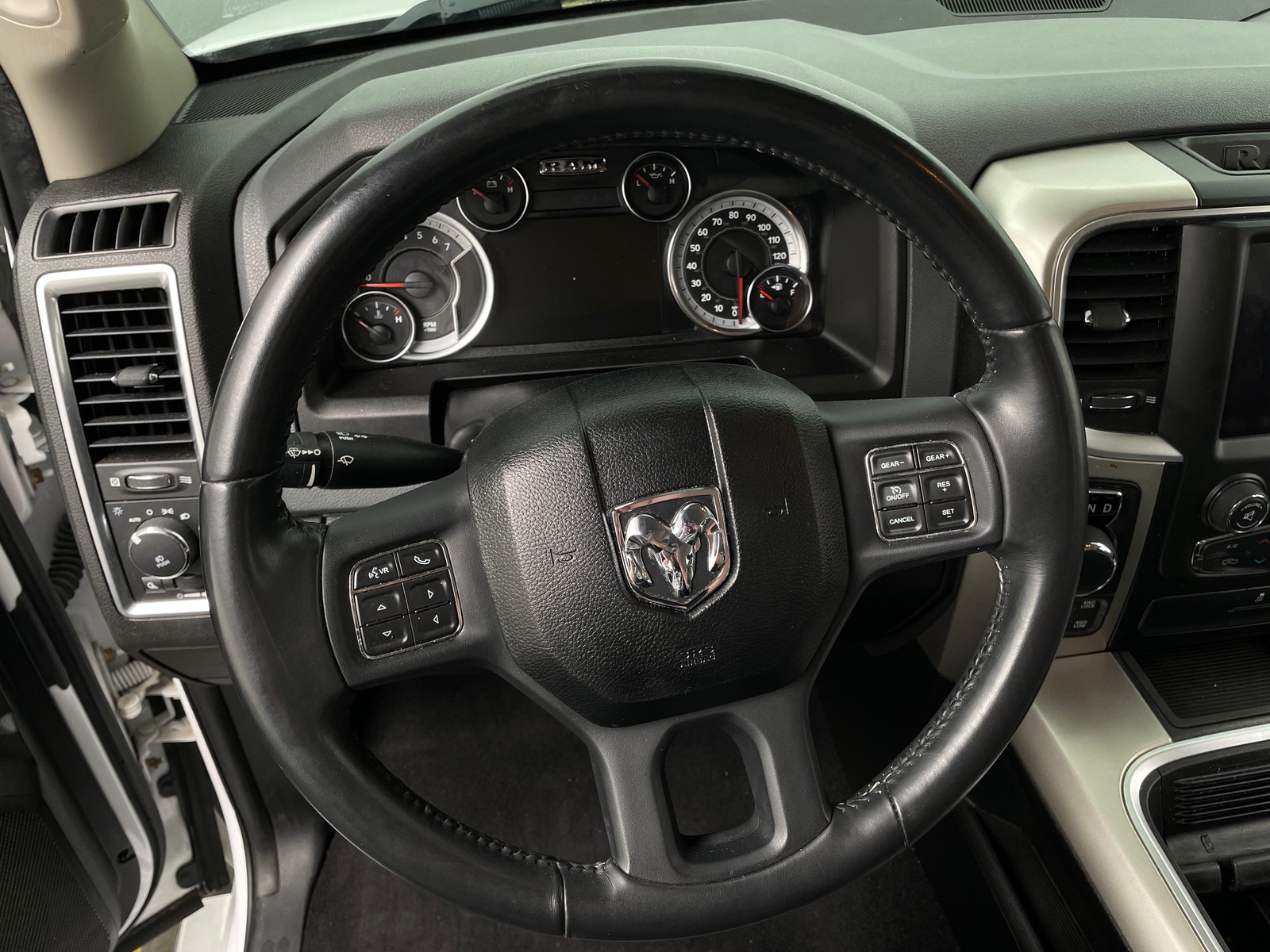 Thumbnail: 2019 RAM 1500 Classic - 5