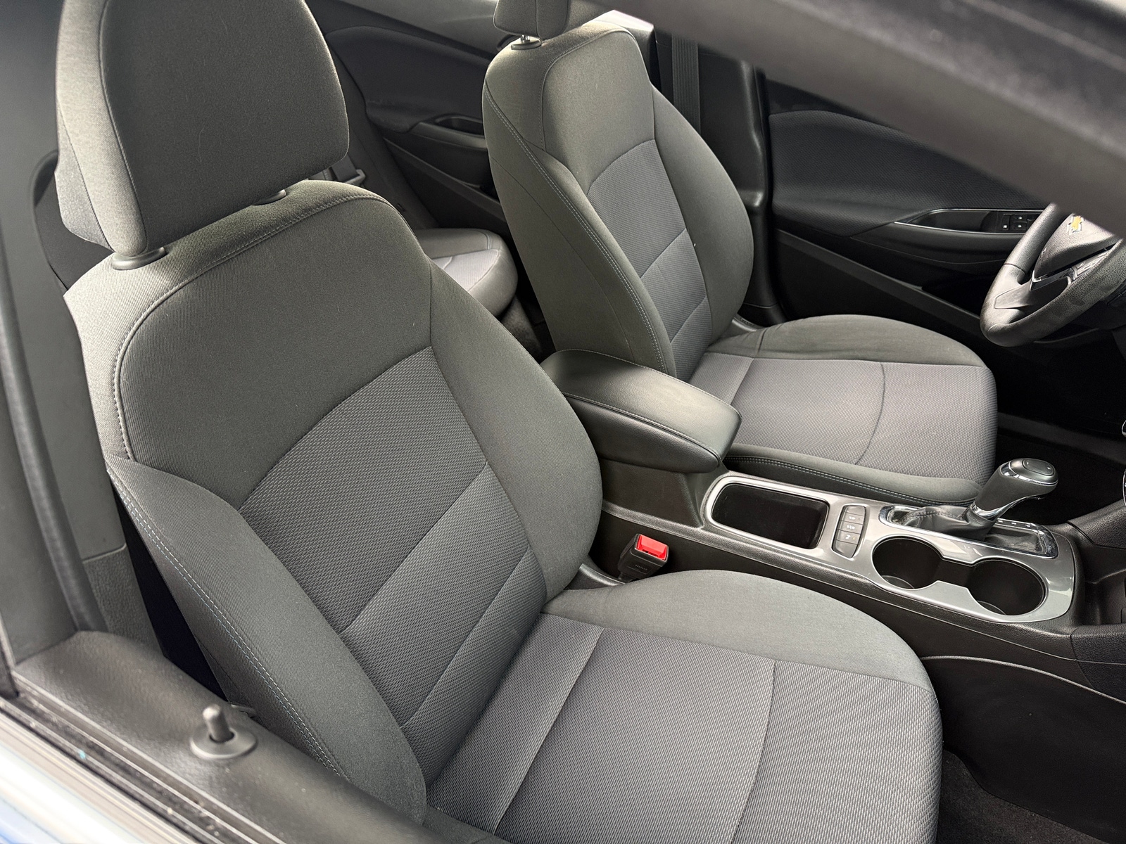 Thumbnail: 2019 Chevrolet Cruze - 2