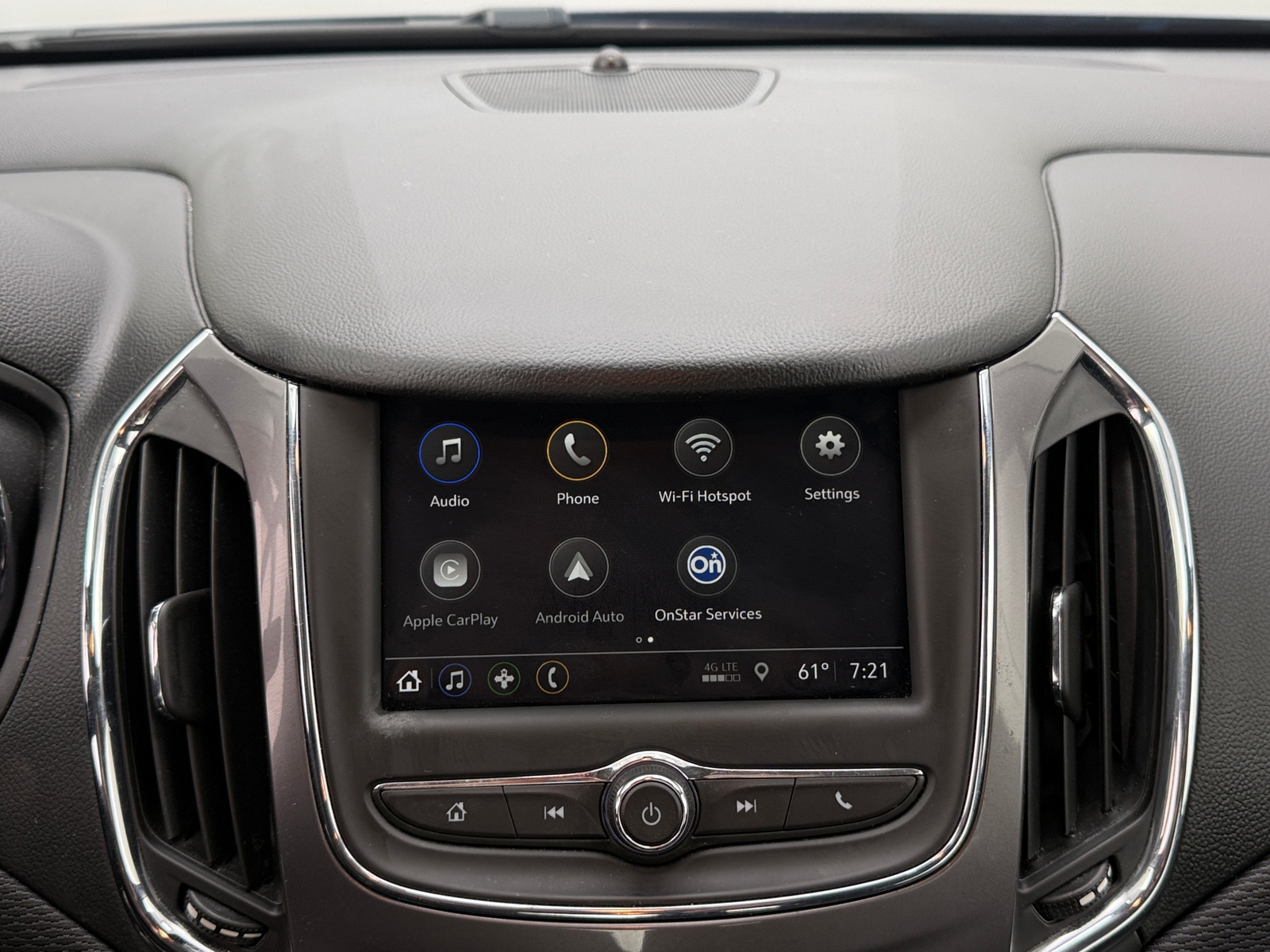 Thumbnail: 2019 Chevrolet Cruze - 4