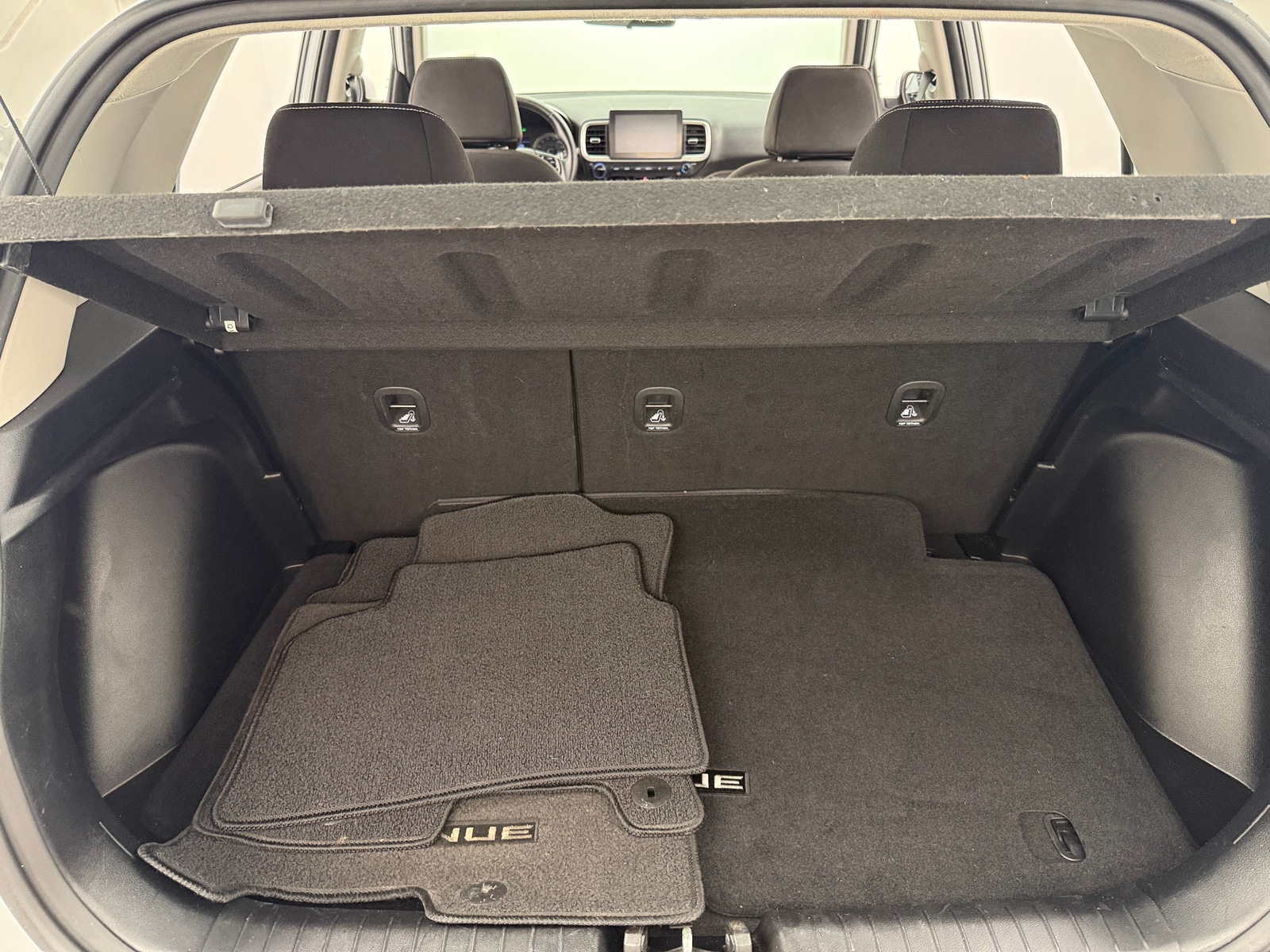 Thumbnail: 2021 Hyundai Venue - 7