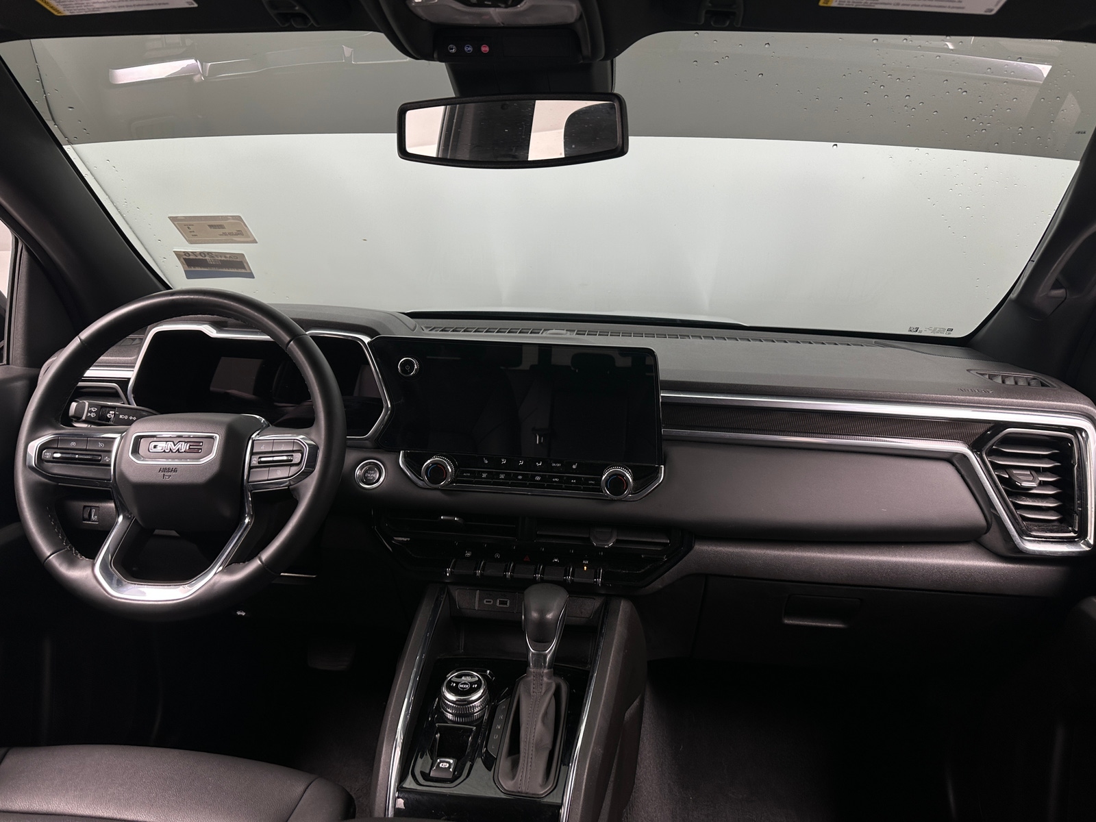 Thumbnail: 2023 GMC Canyon - 3