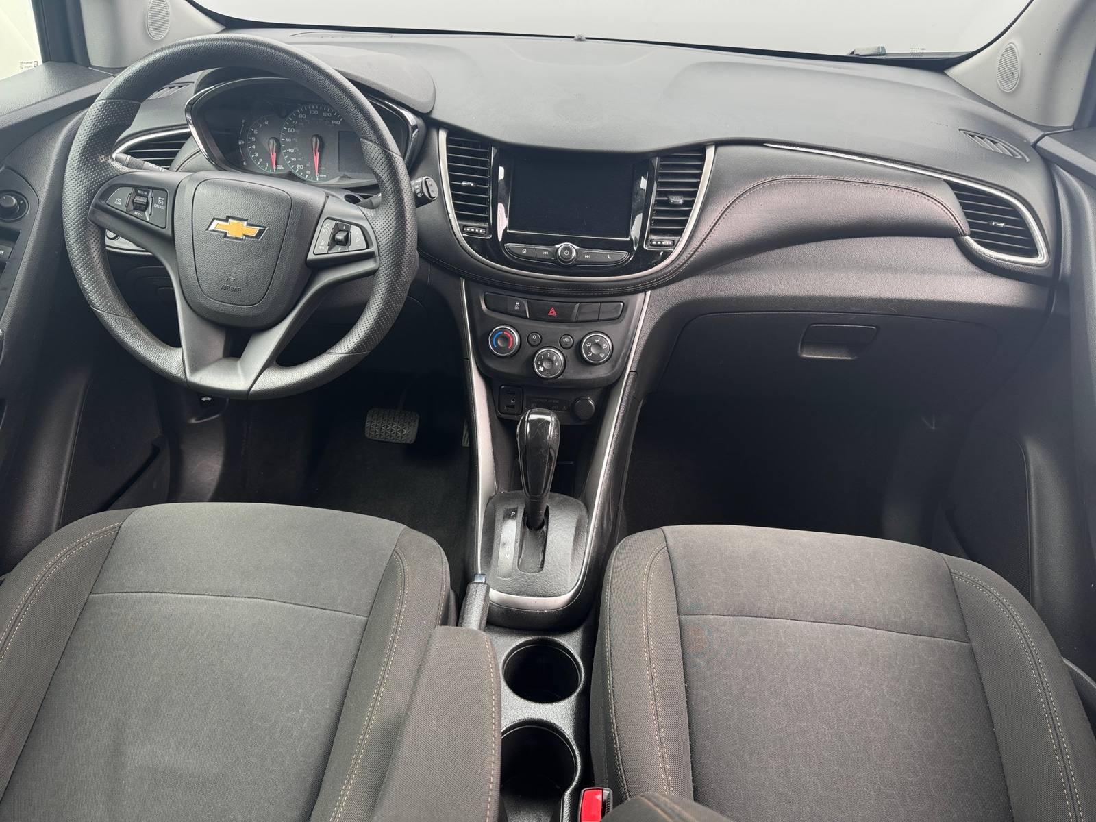 Thumbnail: 2022 Chevrolet Trax - 3