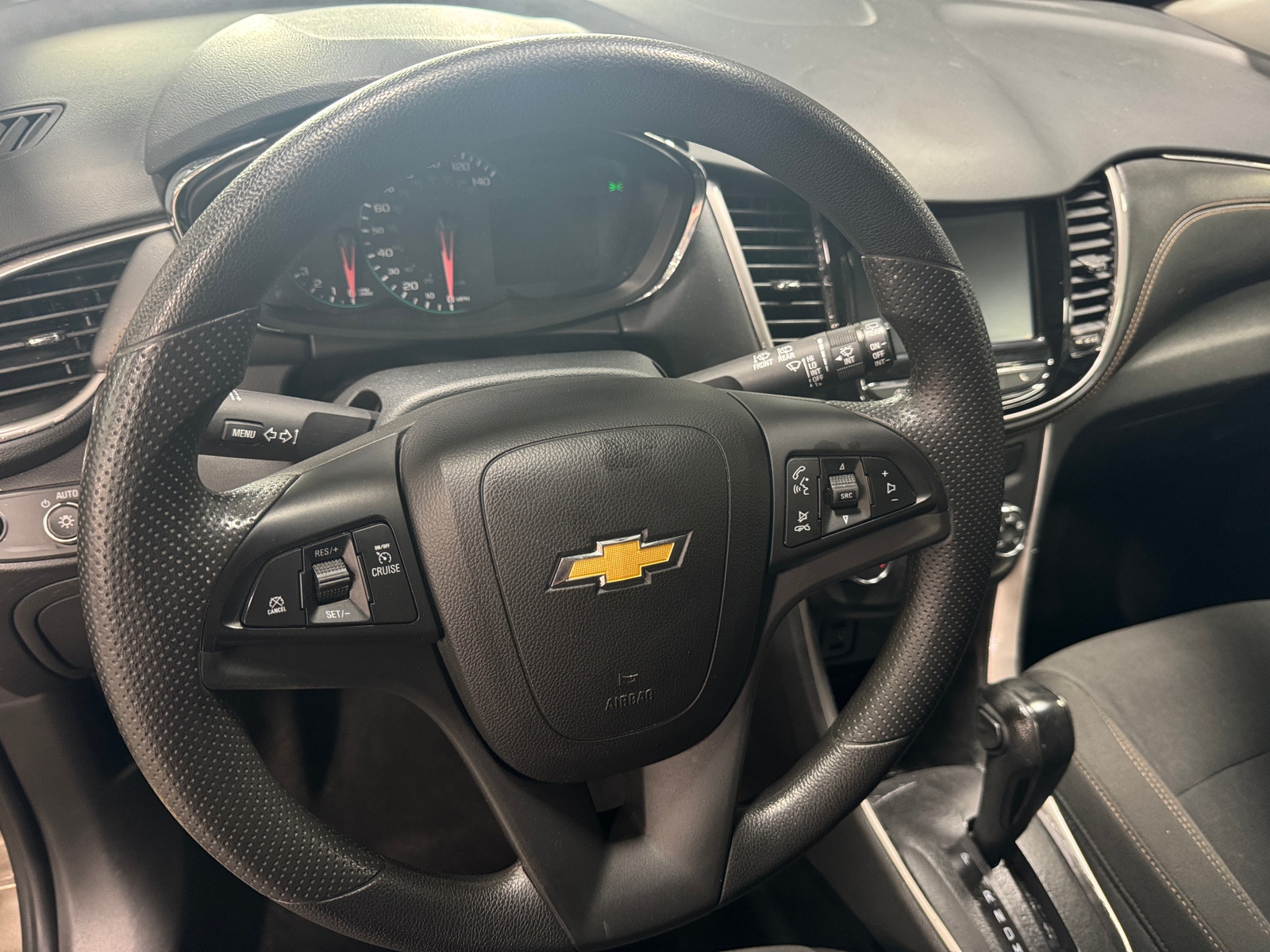 Thumbnail: 2022 Chevrolet Trax - 5