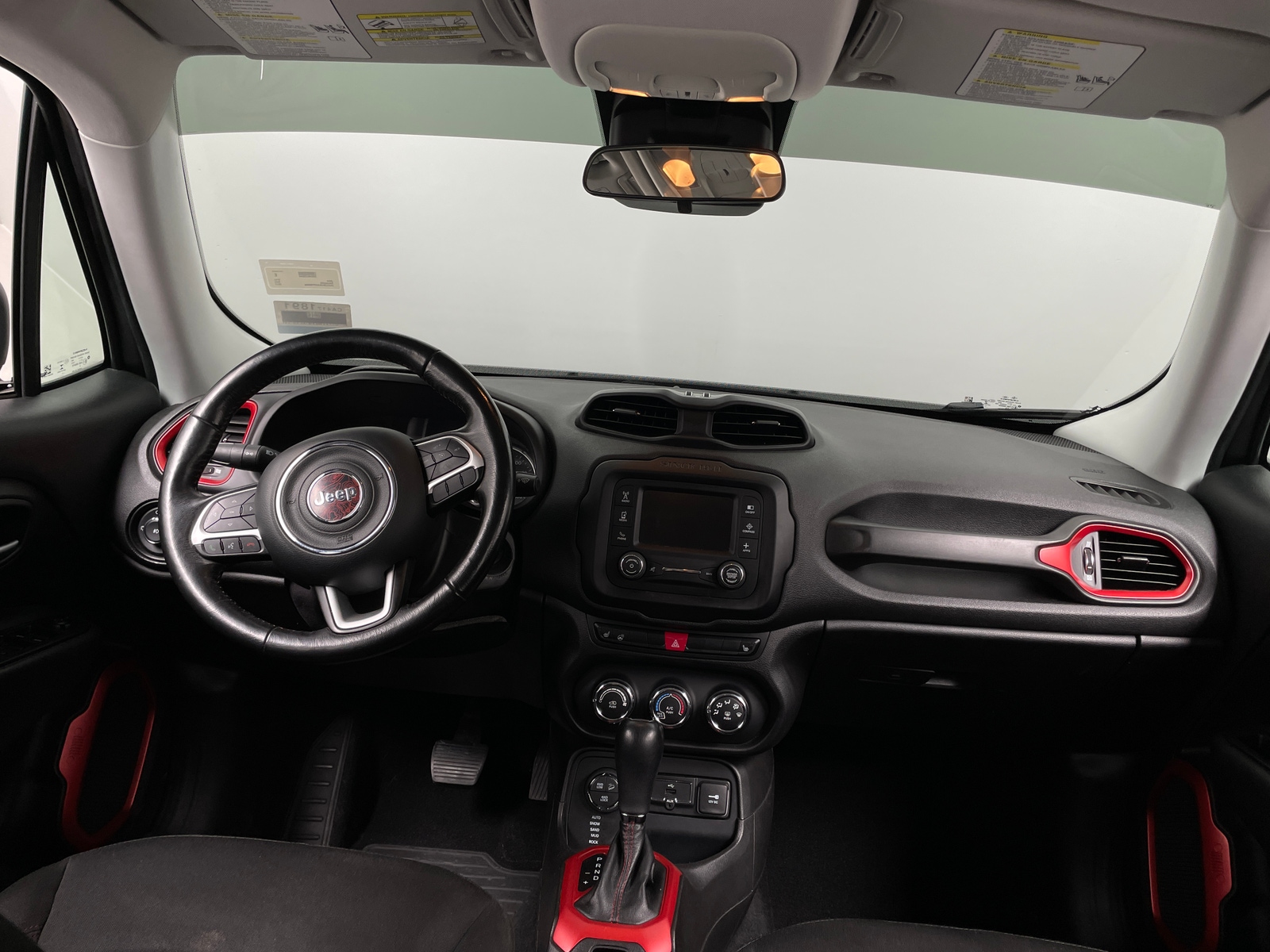 Thumbnail: 2017 Jeep Renegade - 3