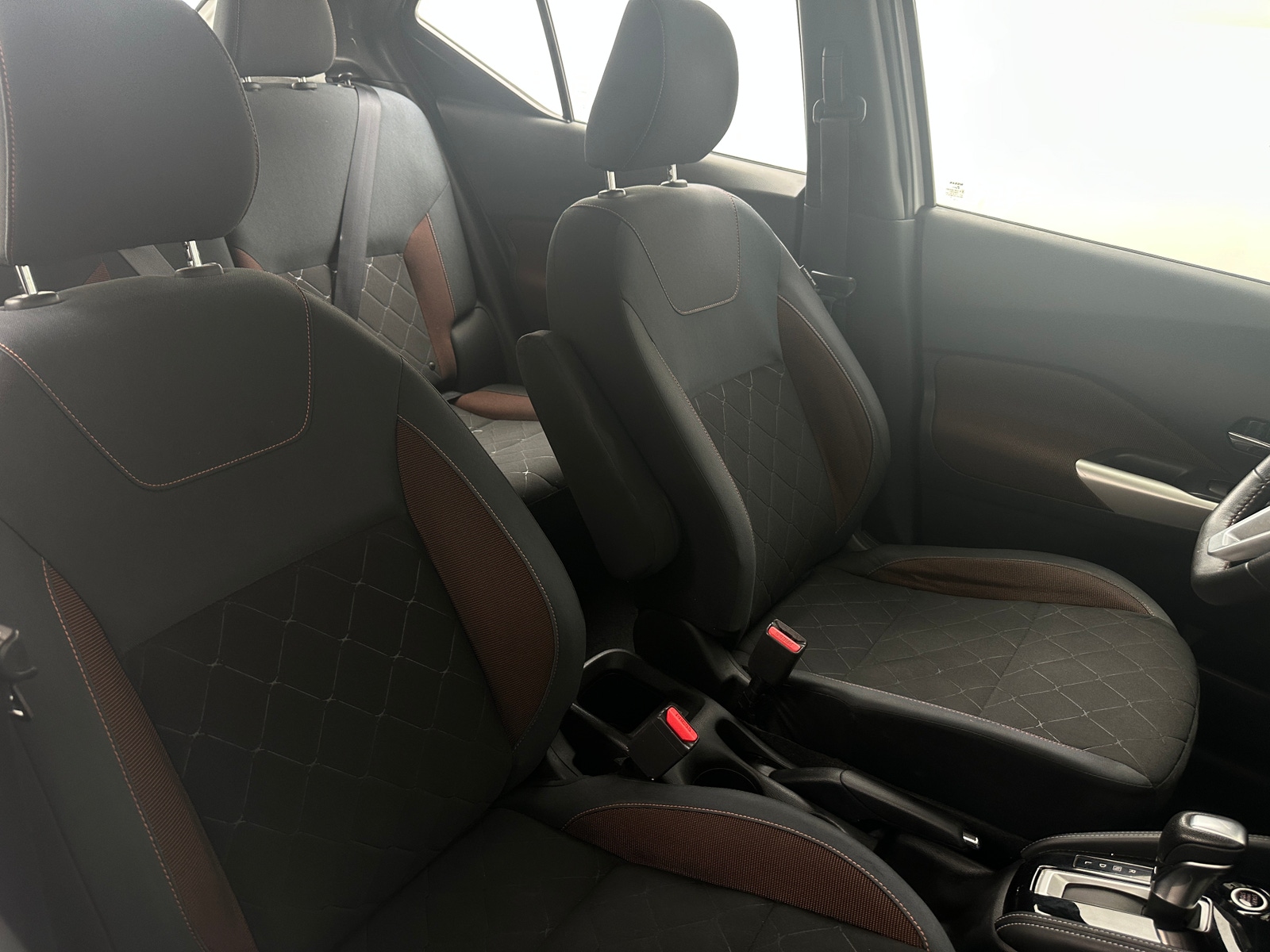 Thumbnail: 2019 Nissan Kicks - 2