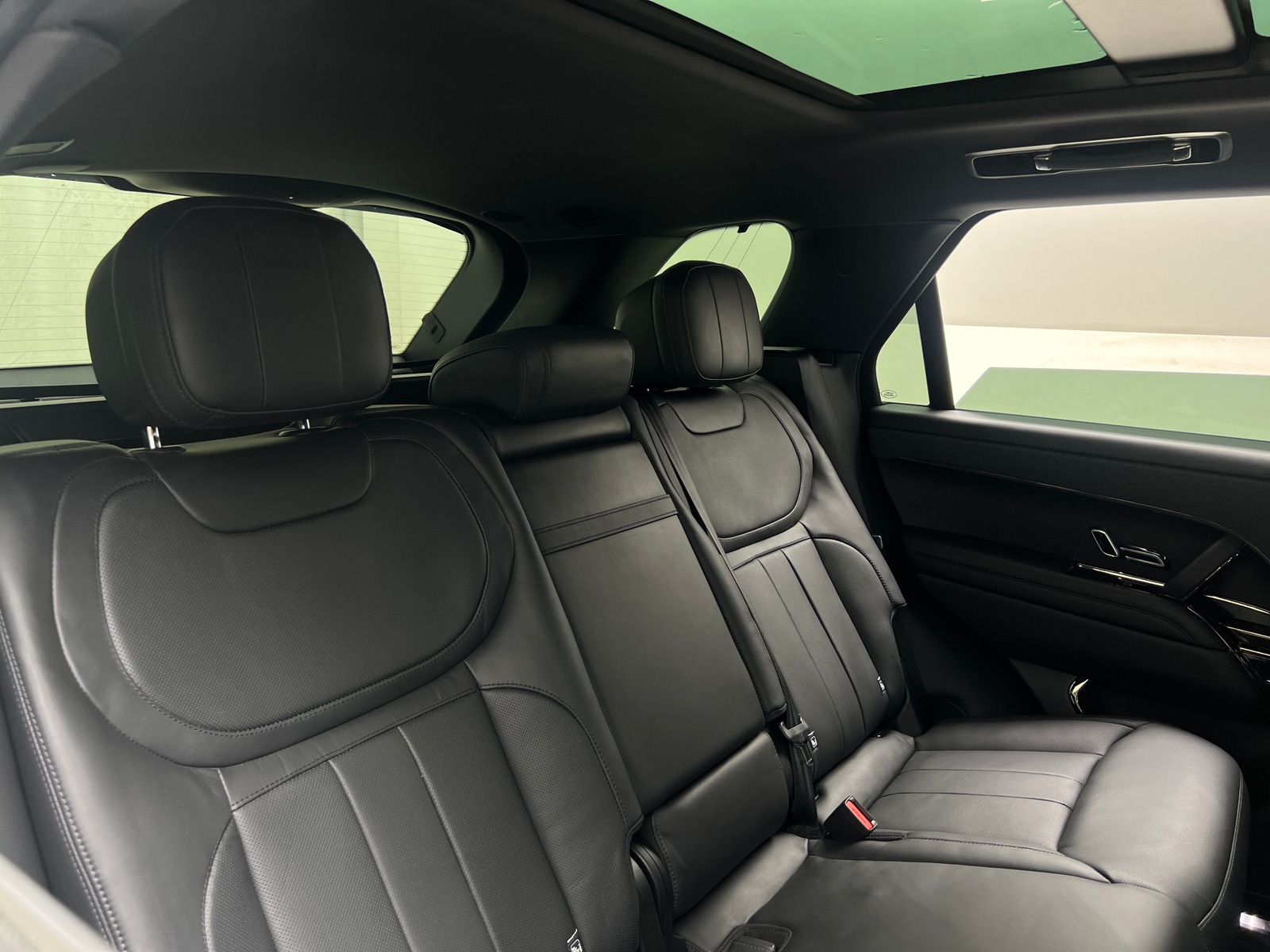 Thumbnail: 2024 Land Rover Range Rover Sport - 5