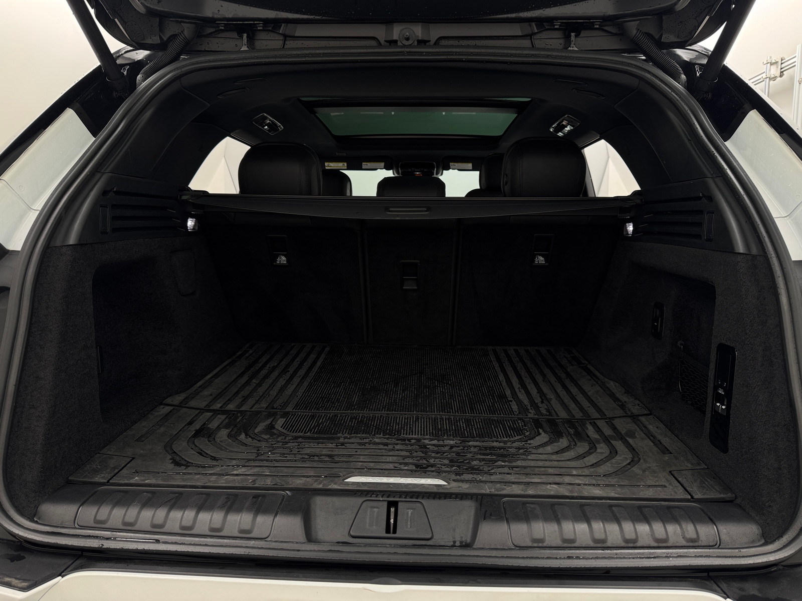 Thumbnail: 2024 Land Rover Range Rover Sport - 6