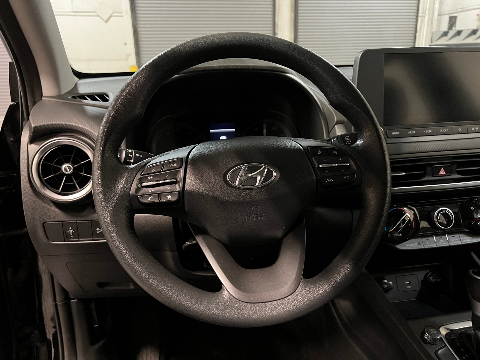 Thumbnail: 2022 Hyundai Kona - 5