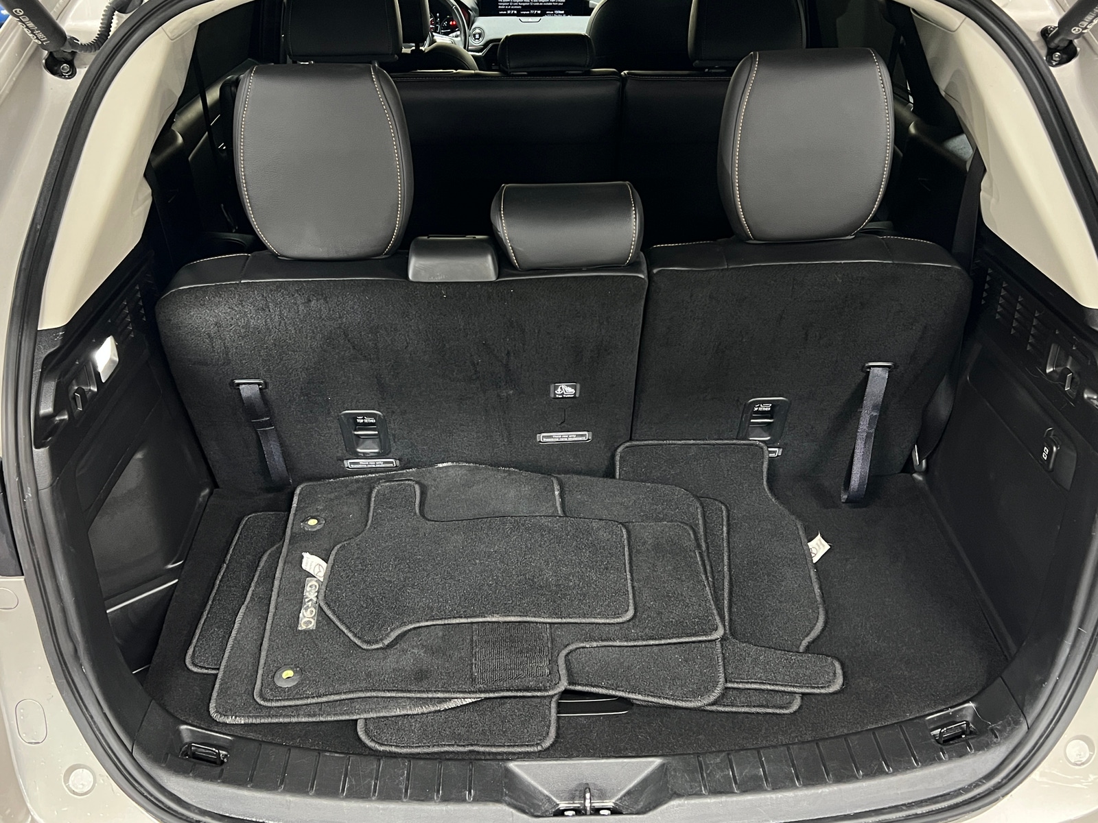 Thumbnail: 2025 Mazda CX-90 - 7