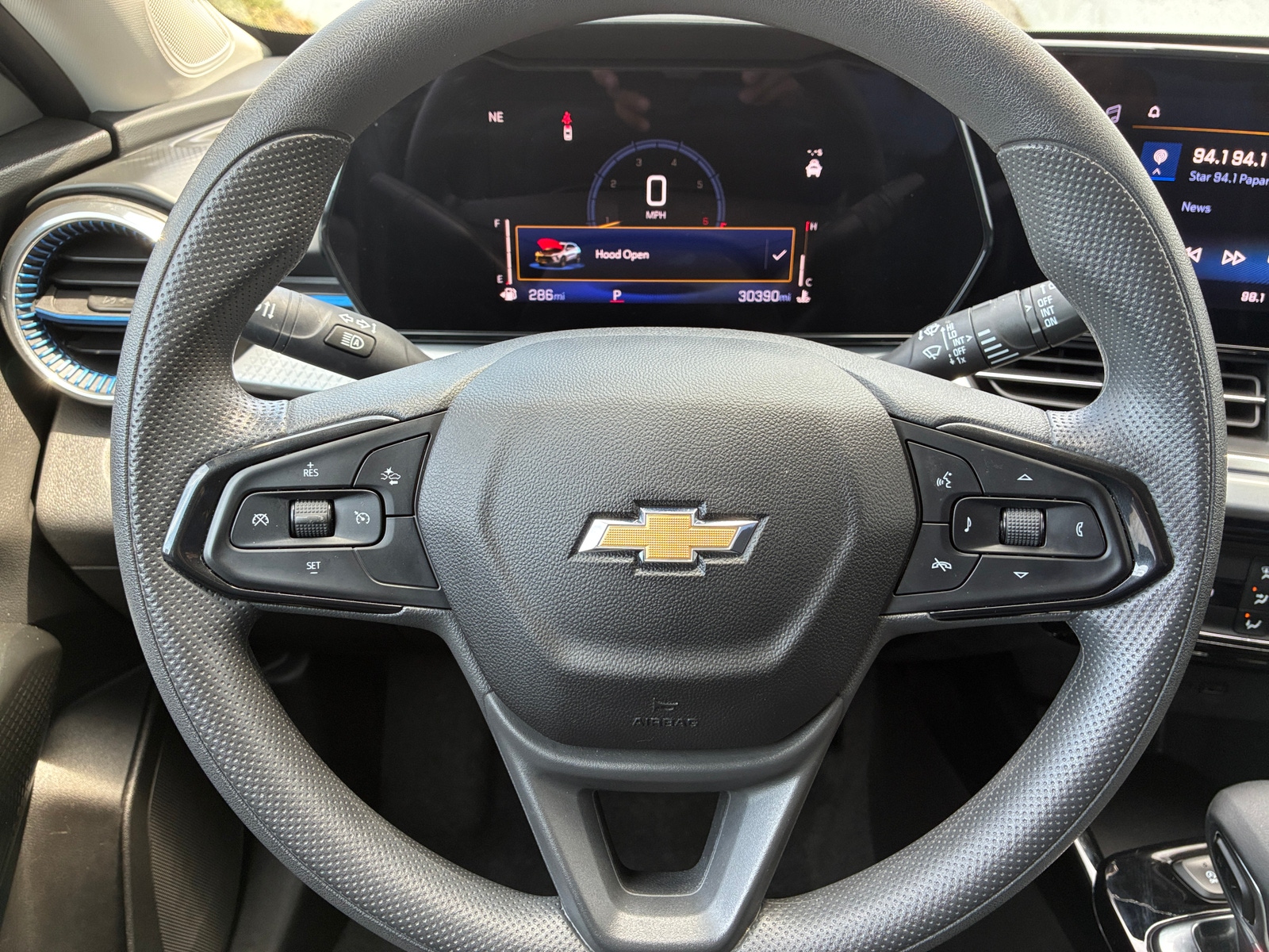 Thumbnail: 2025 Chevrolet Trax - 5
