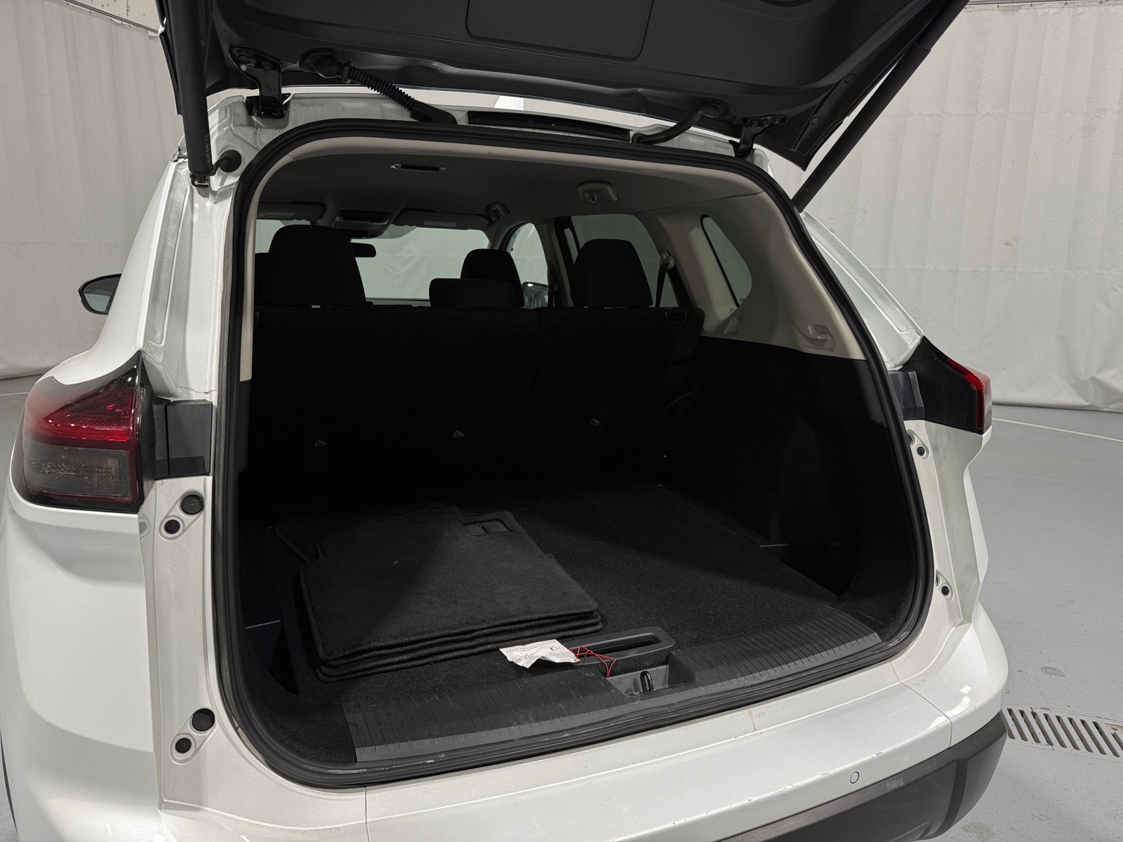 Thumbnail: 2025 Nissan Rogue - 7