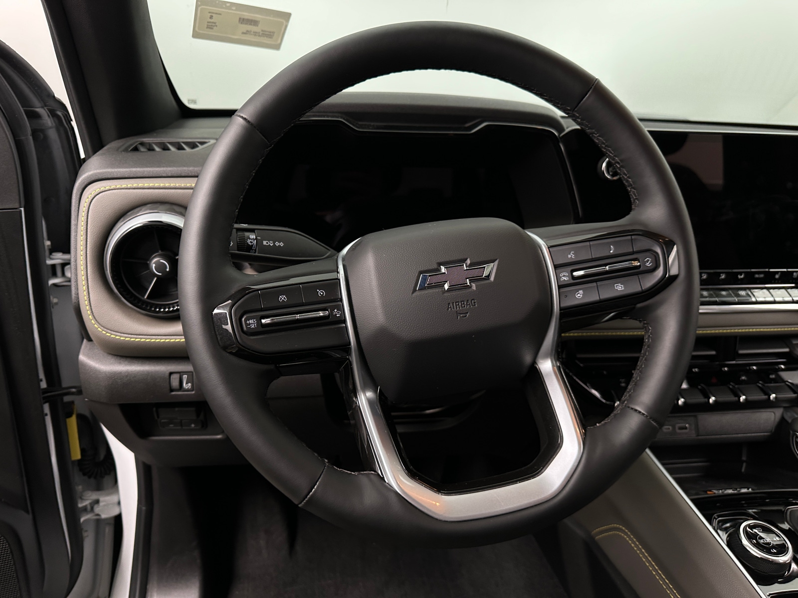 Thumbnail: 2025 Chevrolet Colorado - 4