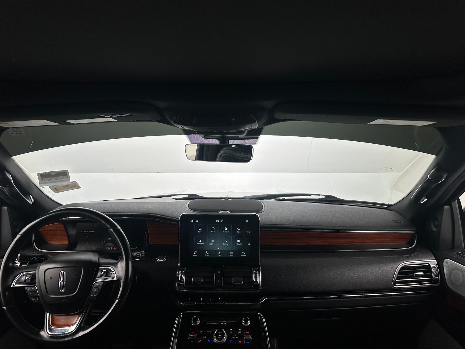 Thumbnail: 2019 Lincoln Navigator L - 2