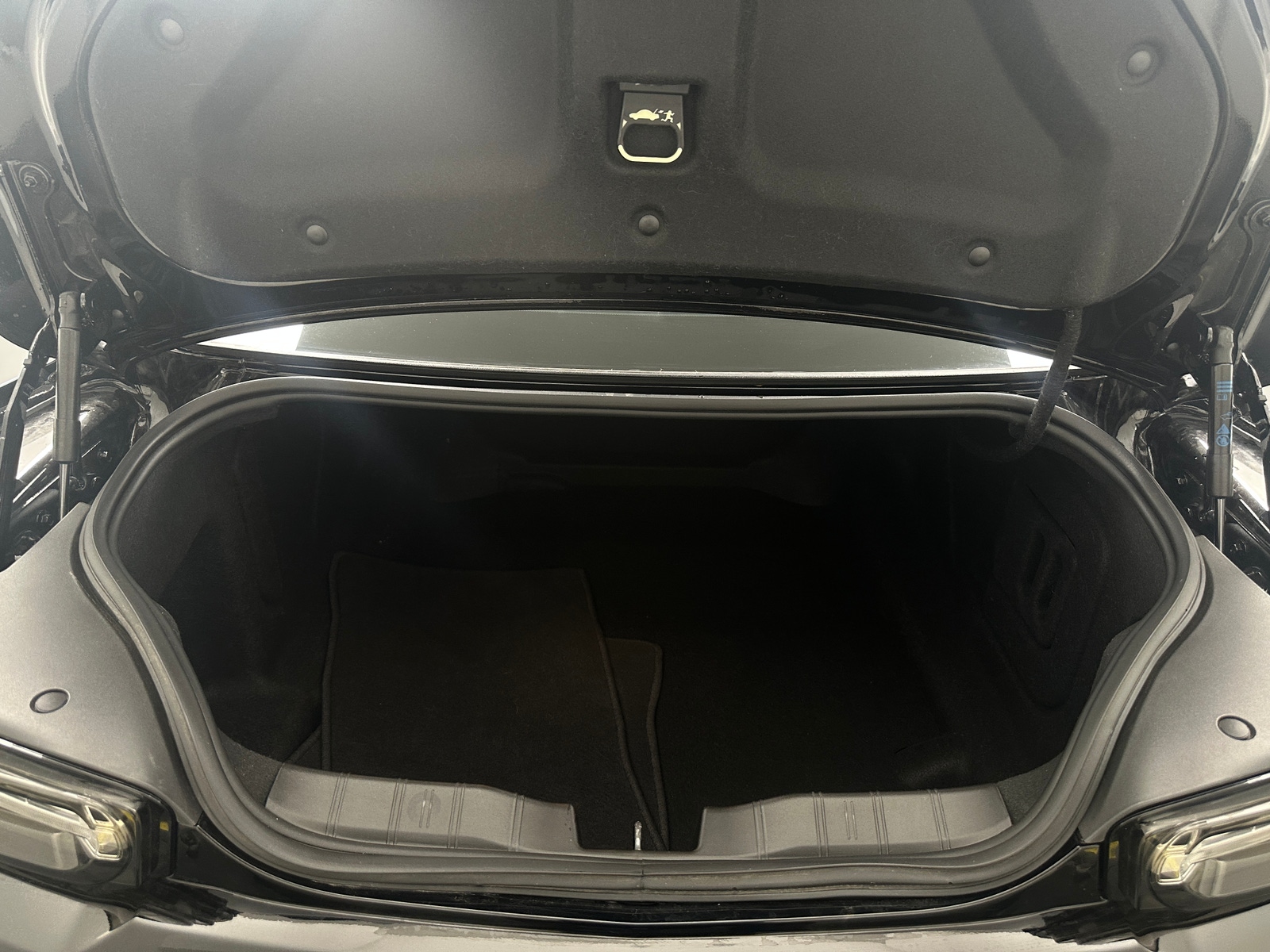 Thumbnail: 2022 Chevrolet Camaro - 4