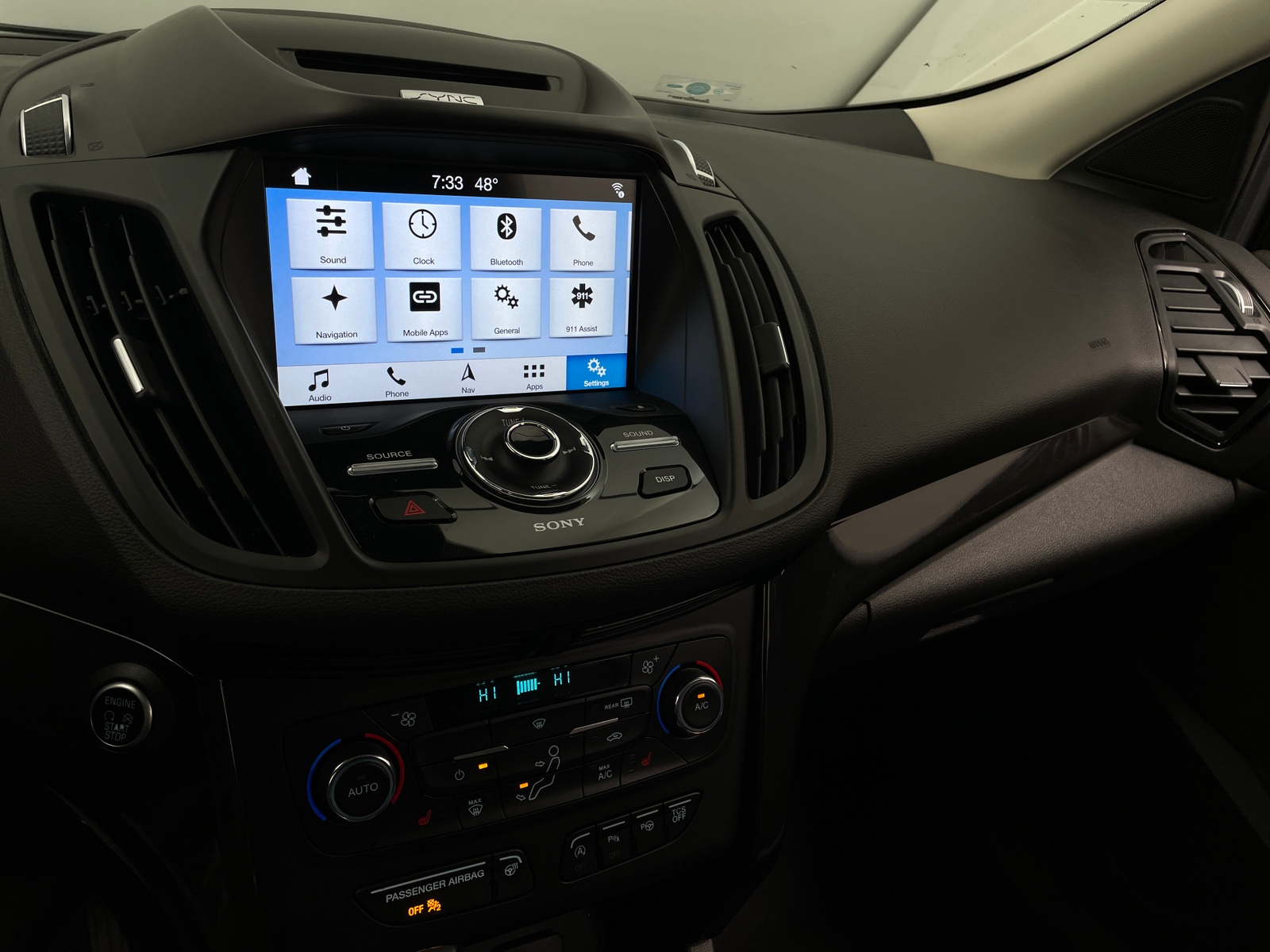 Thumbnail: 2017 Ford Escape - 3