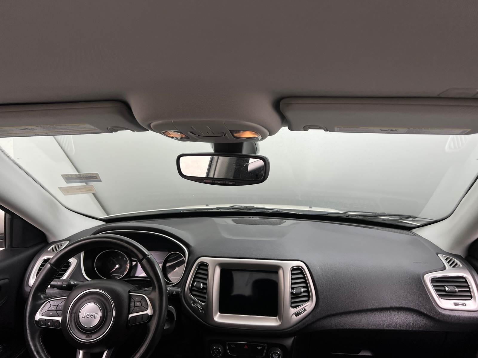 Thumbnail: 2018 Jeep Compass - 3