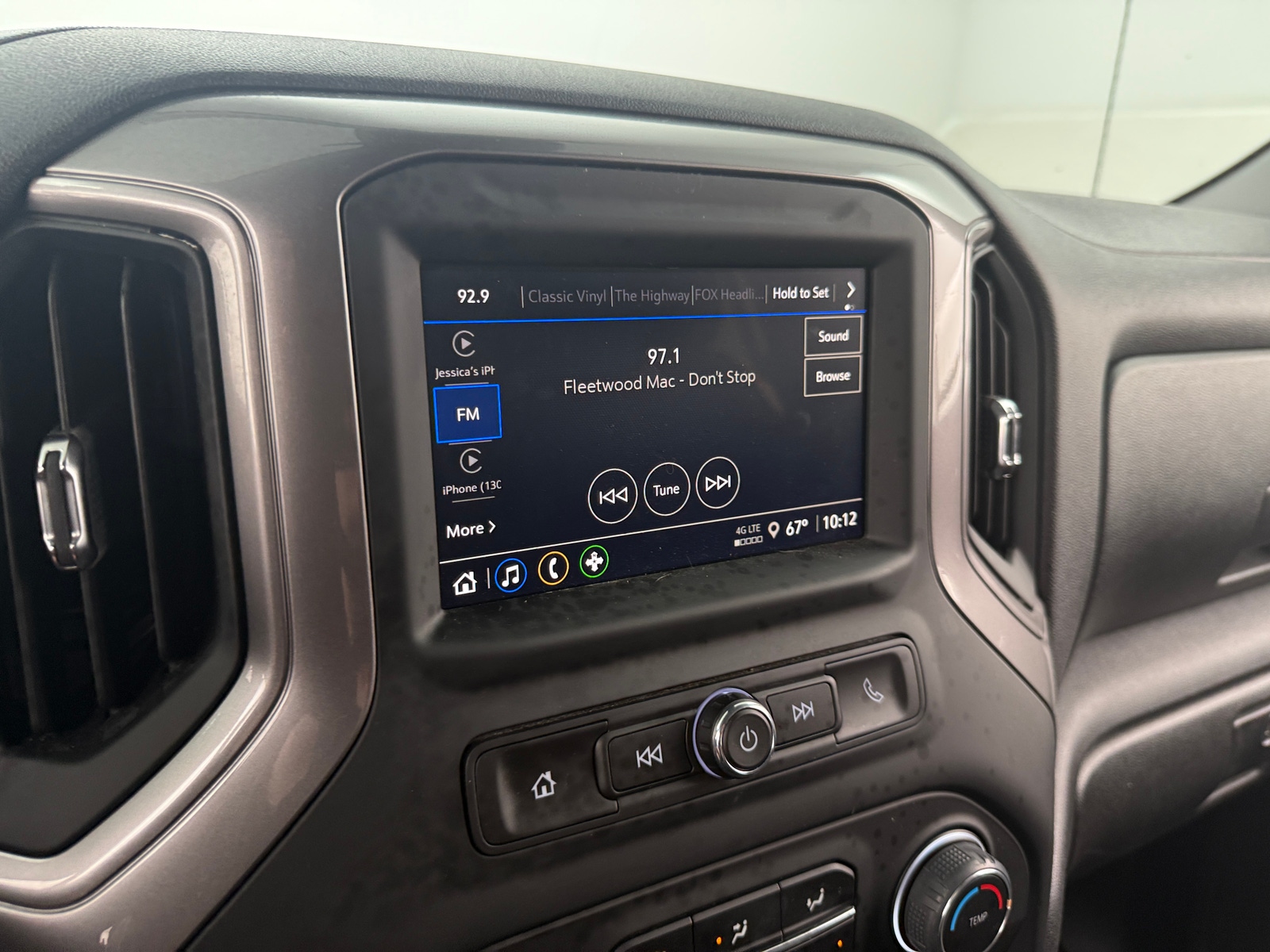 Thumbnail: 2024 Chevrolet Silverado 1500 - 4