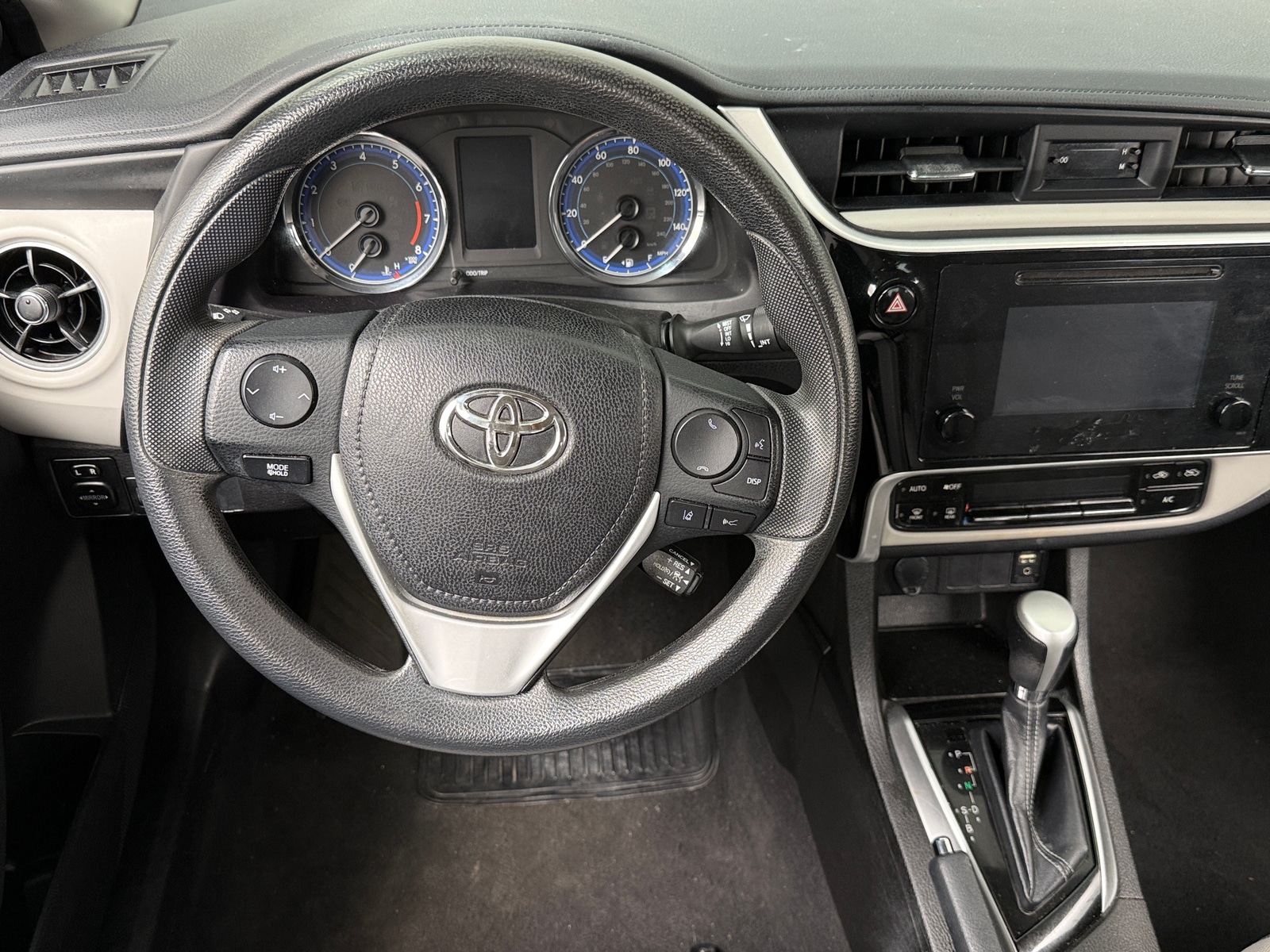 Thumbnail: 2017 Toyota Corolla - 5