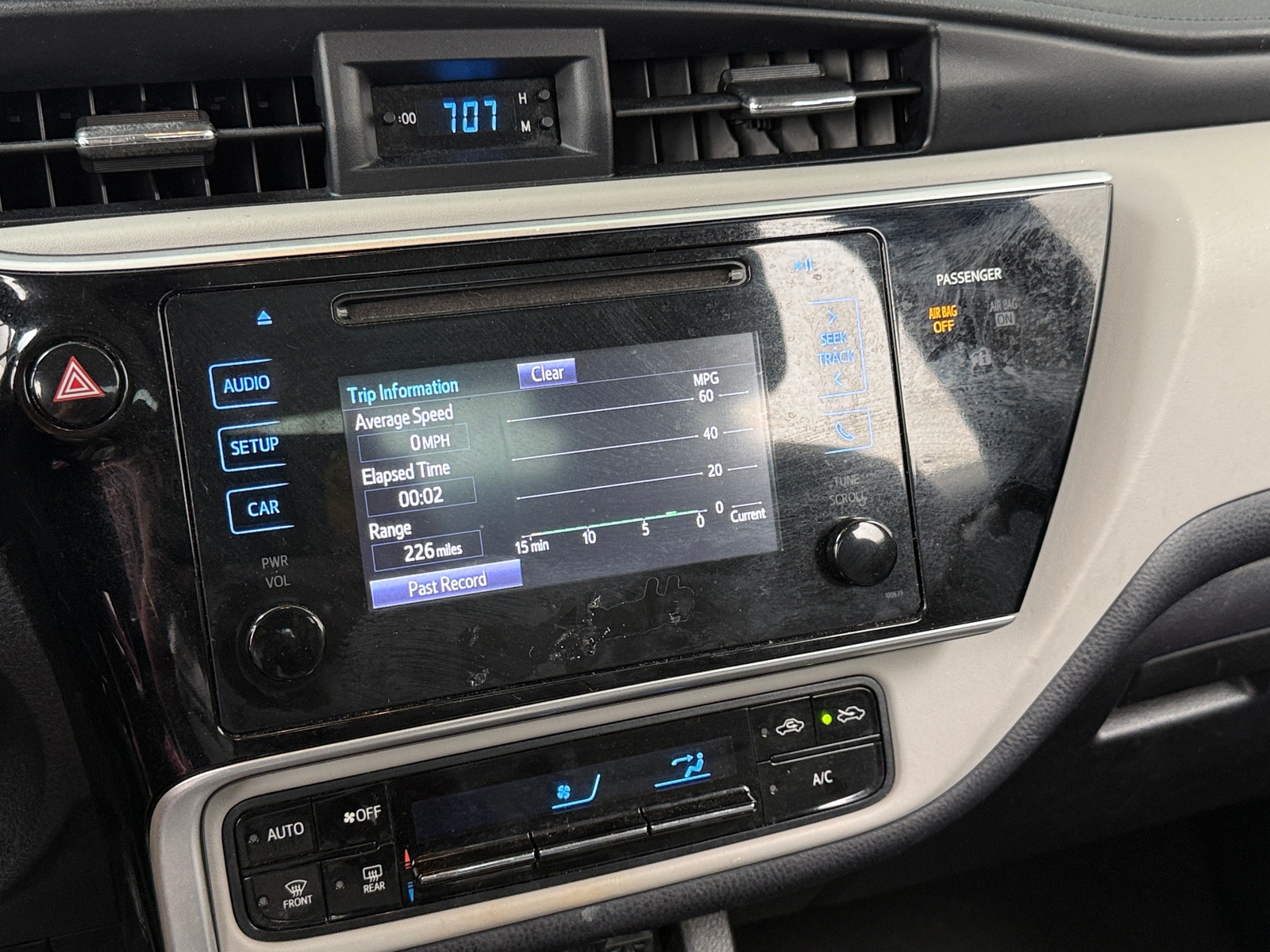 Thumbnail: 2017 Toyota Corolla - 4