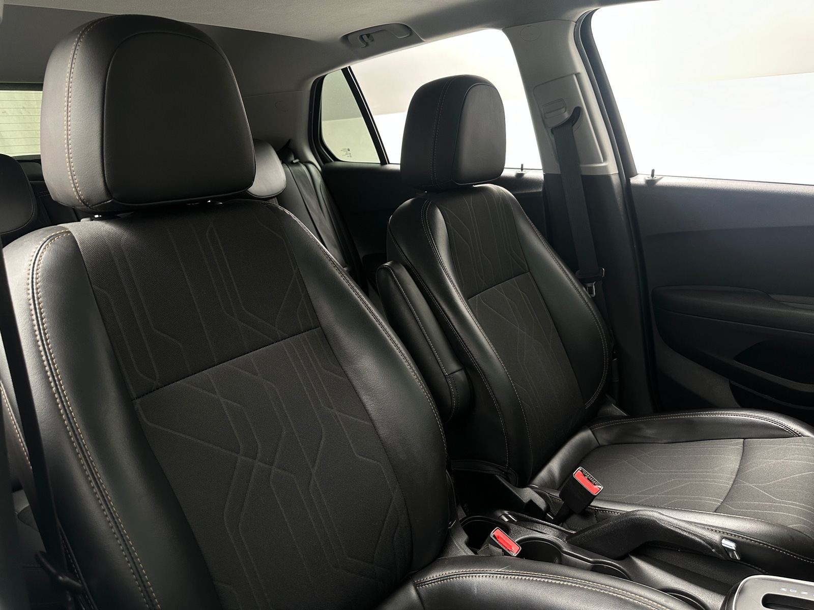 Thumbnail: 2020 Chevrolet Trax - 2