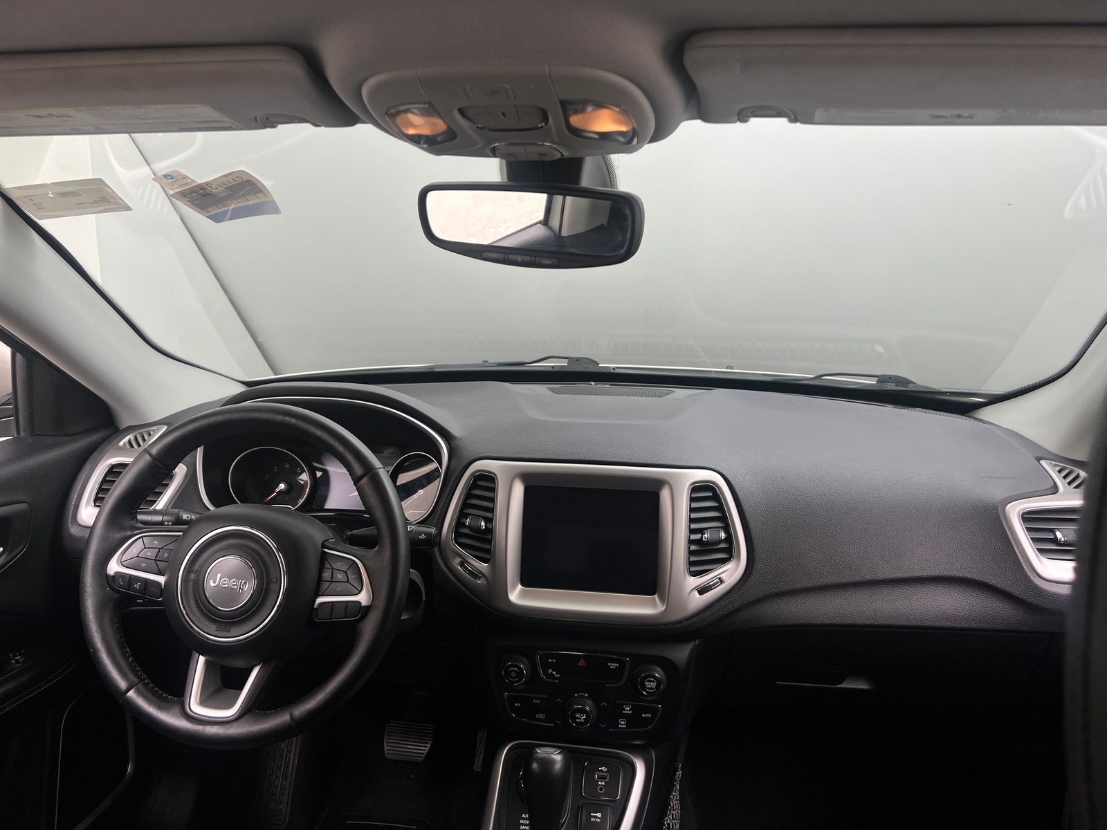 Thumbnail: 2018 Jeep Compass - 3