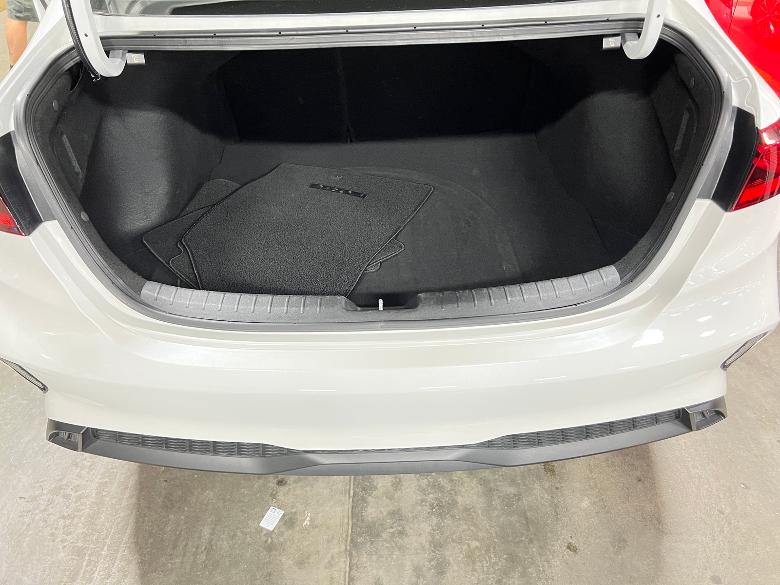 Thumbnail: 2023 Kia Forte - 7