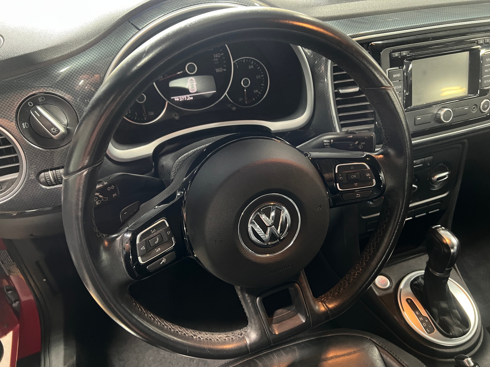 Thumbnail: 2012 Volkswagen Beetle - 5