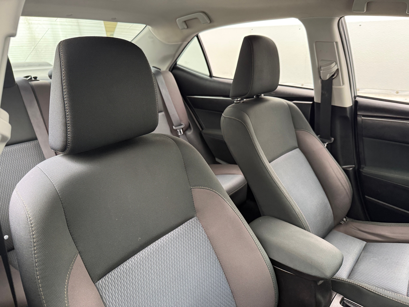 Thumbnail: 2017 Toyota Corolla - 2