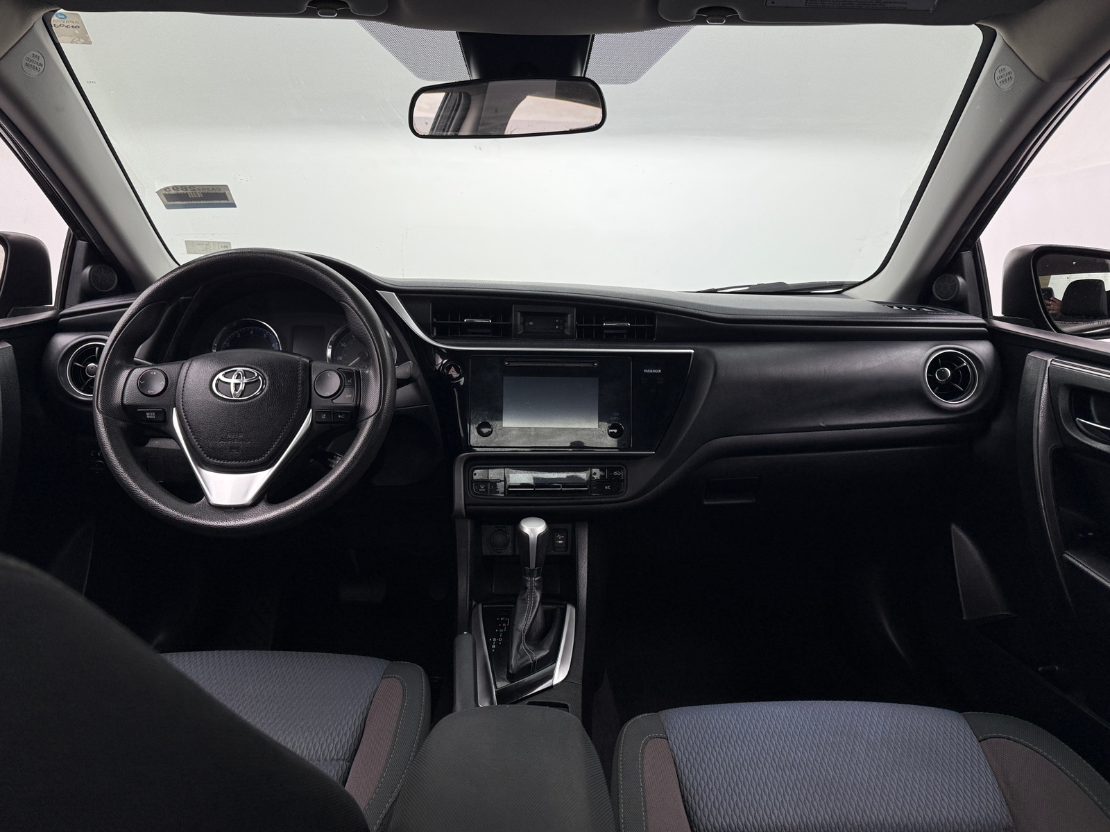 Thumbnail: 2017 Toyota Corolla - 3