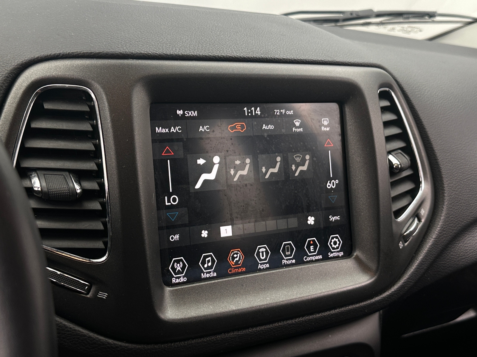 Thumbnail: 2019 Jeep Compass - 3