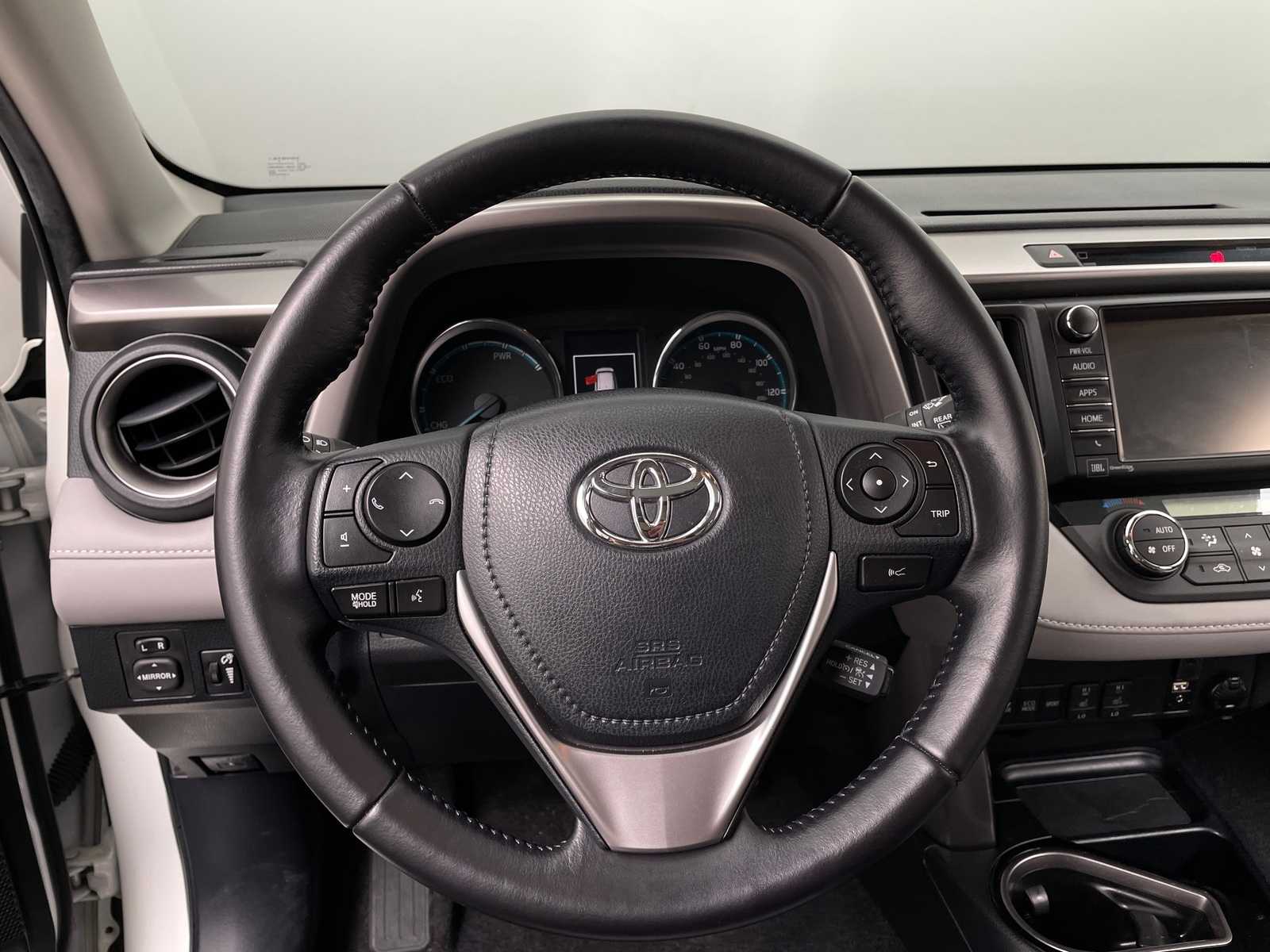 Thumbnail: 2017 Toyota RAV4 - 4