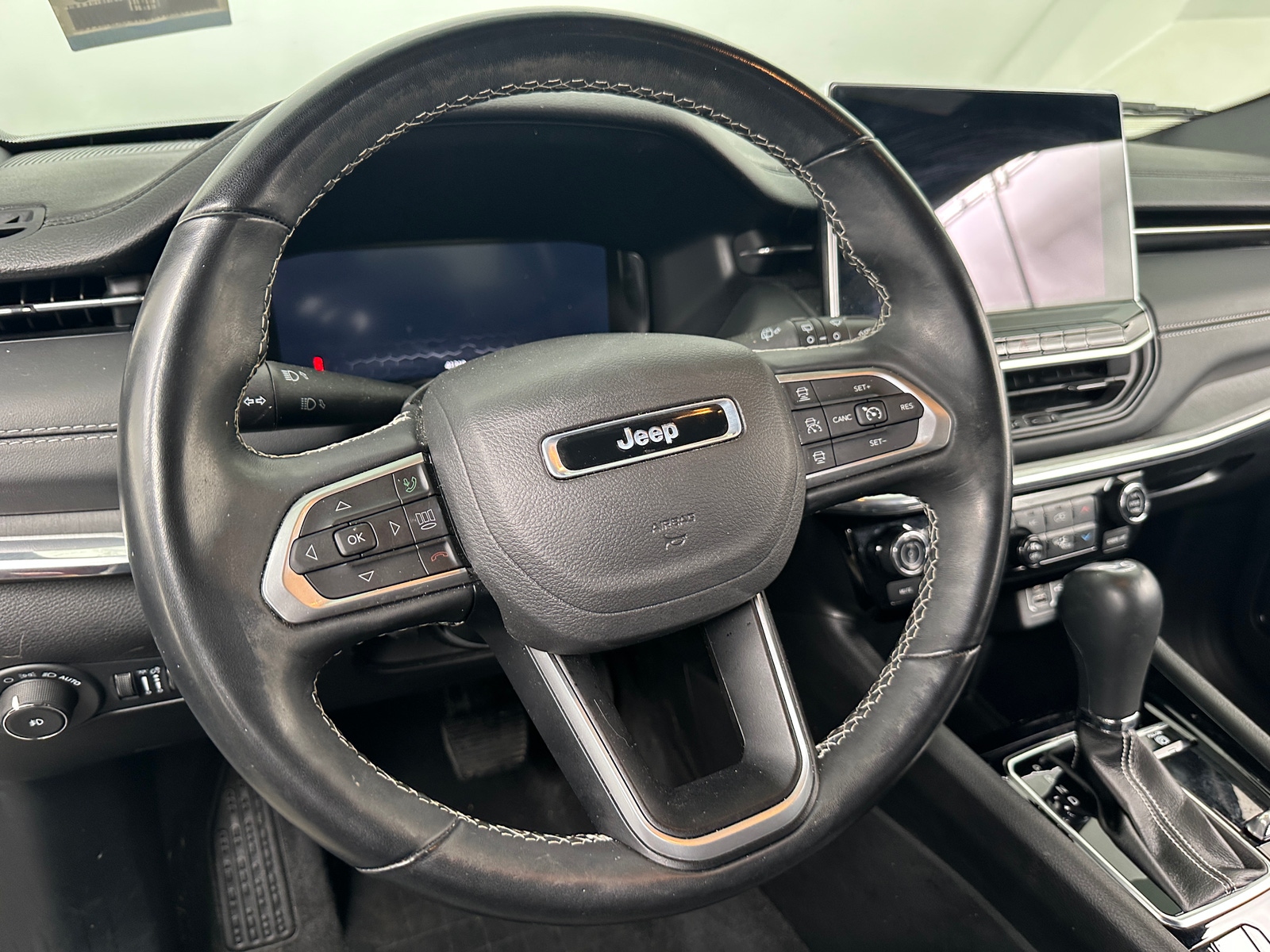 Thumbnail: 2022 Jeep Compass - 4