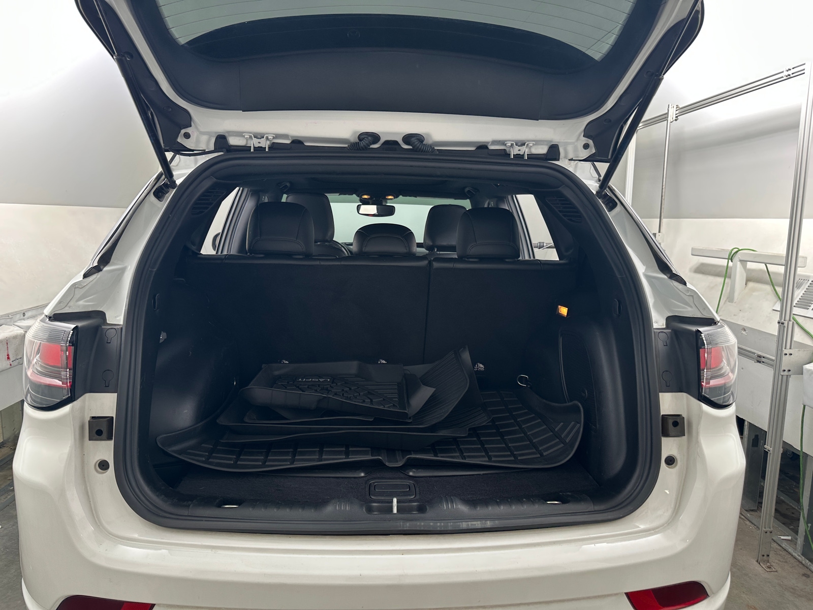 Thumbnail: 2022 Jeep Compass - 6