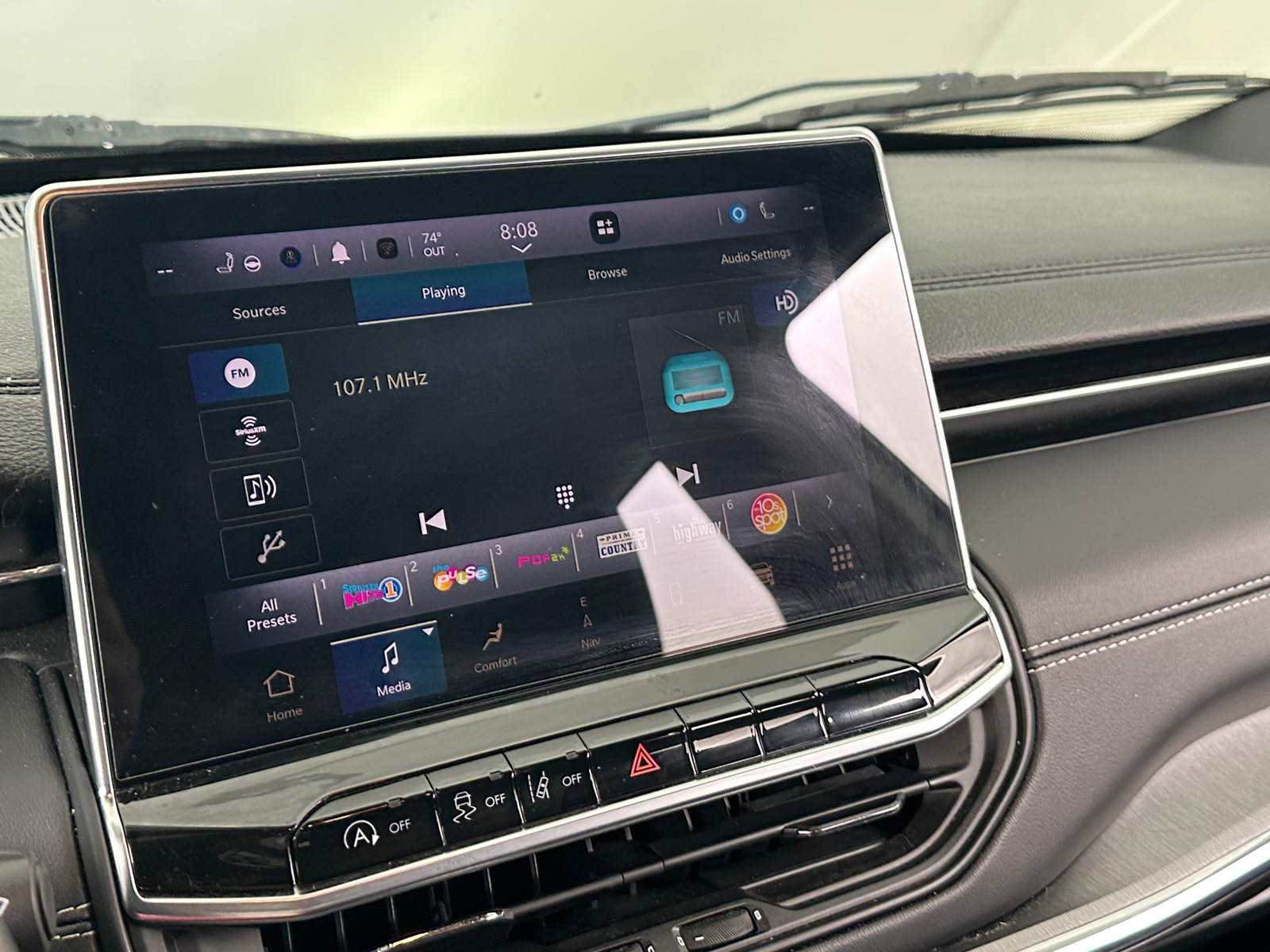 Thumbnail: 2022 Jeep Compass - 3