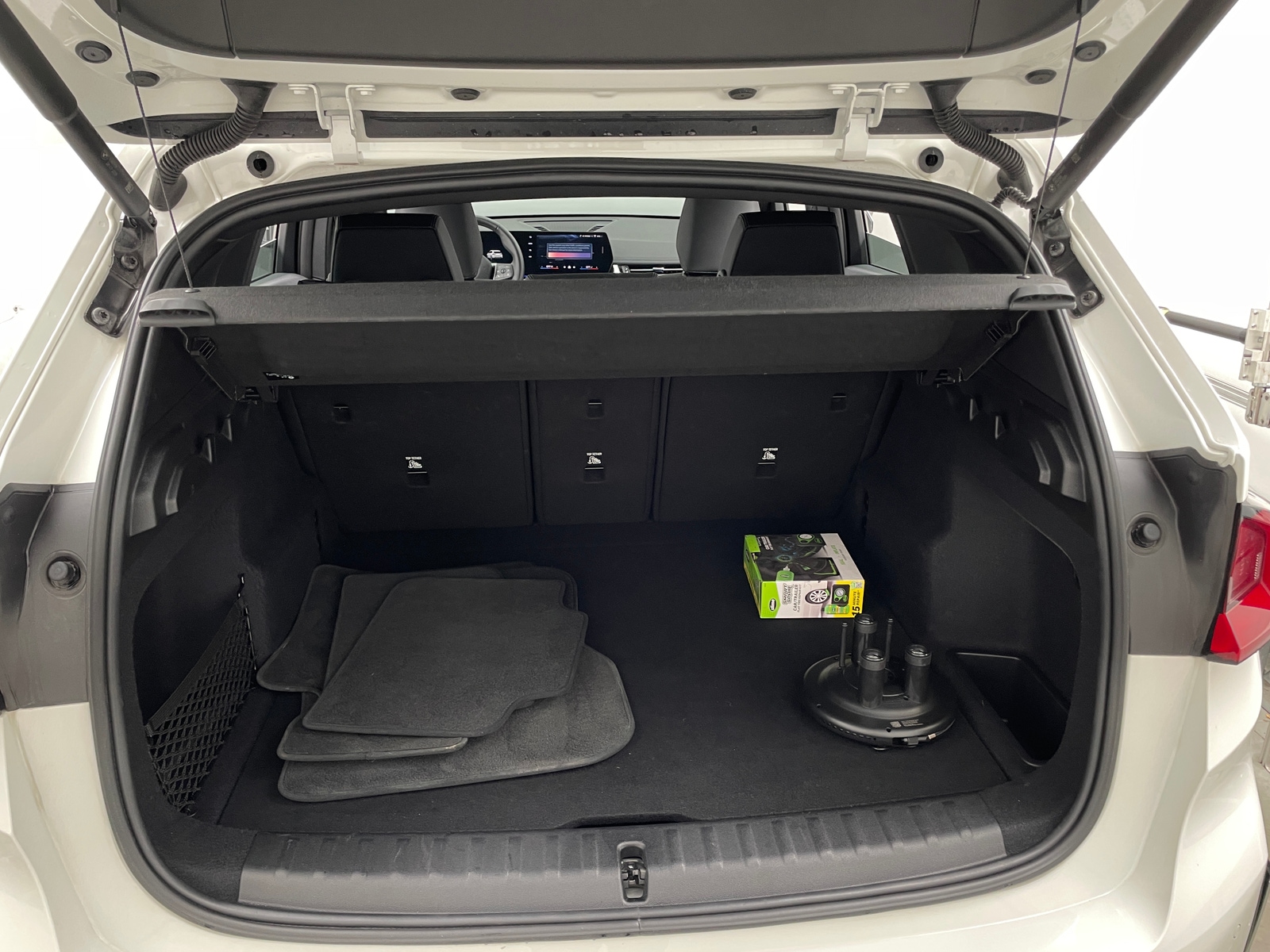 Thumbnail: 2026 BMW X1 - 6