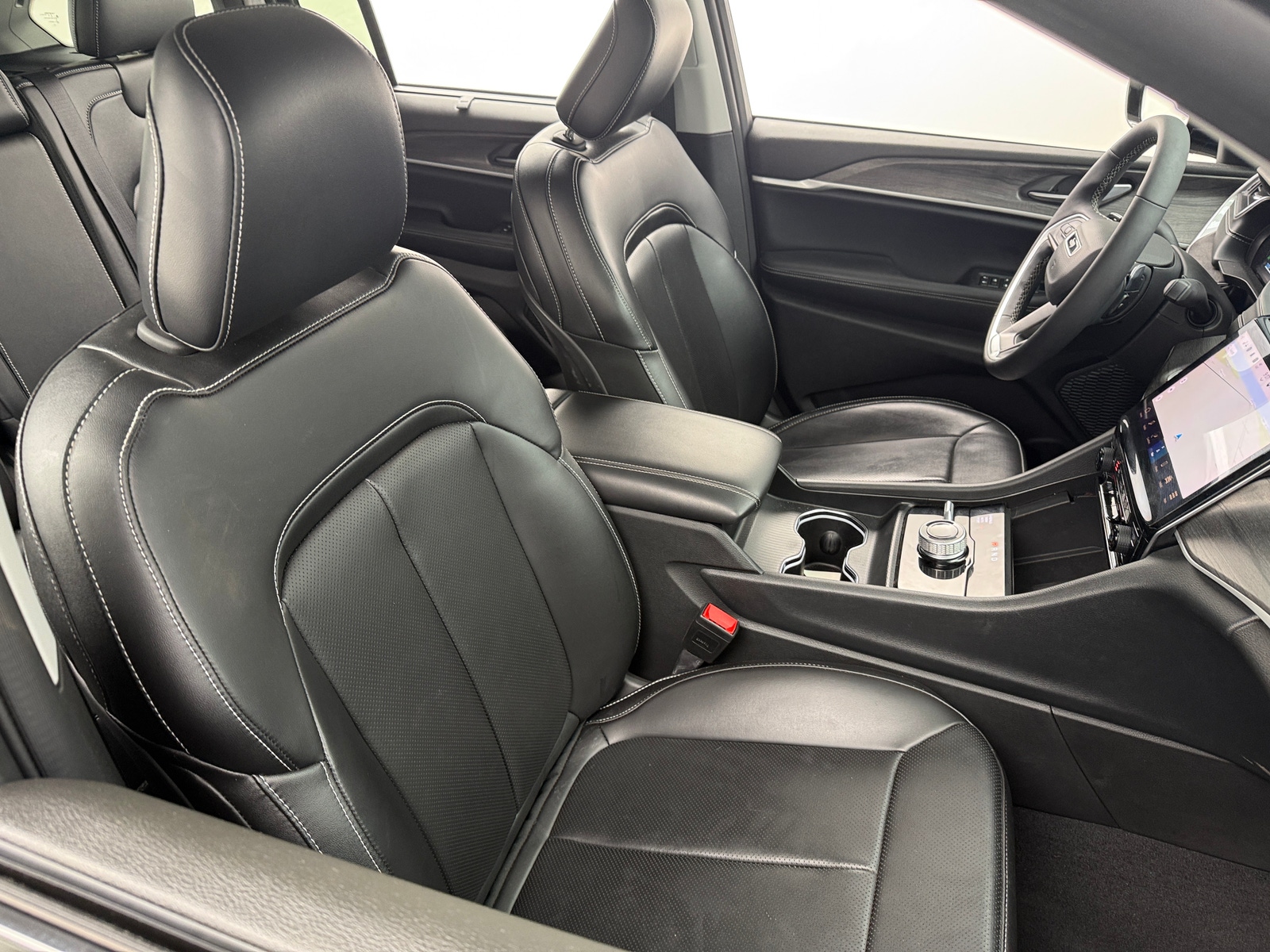 Thumbnail: 2023 Jeep Grand Cherokee - 2