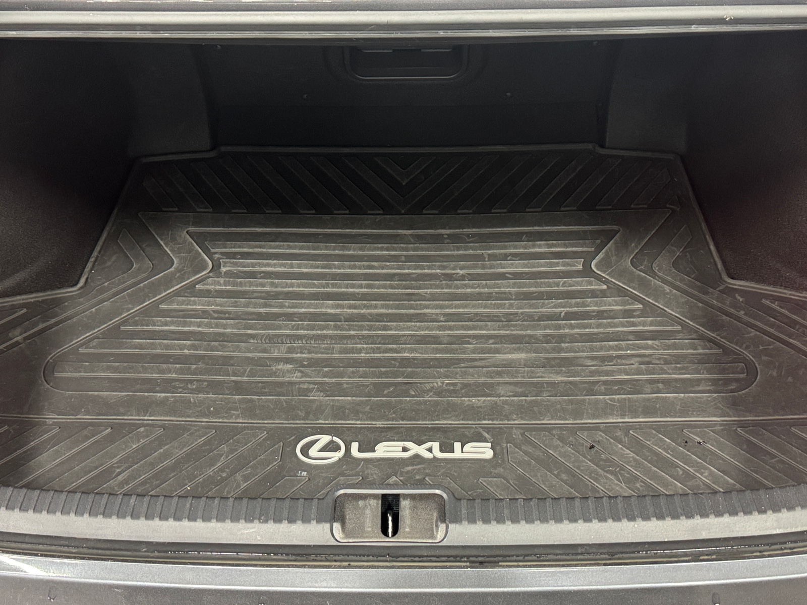 Thumbnail: 2023 Lexus ES - 6