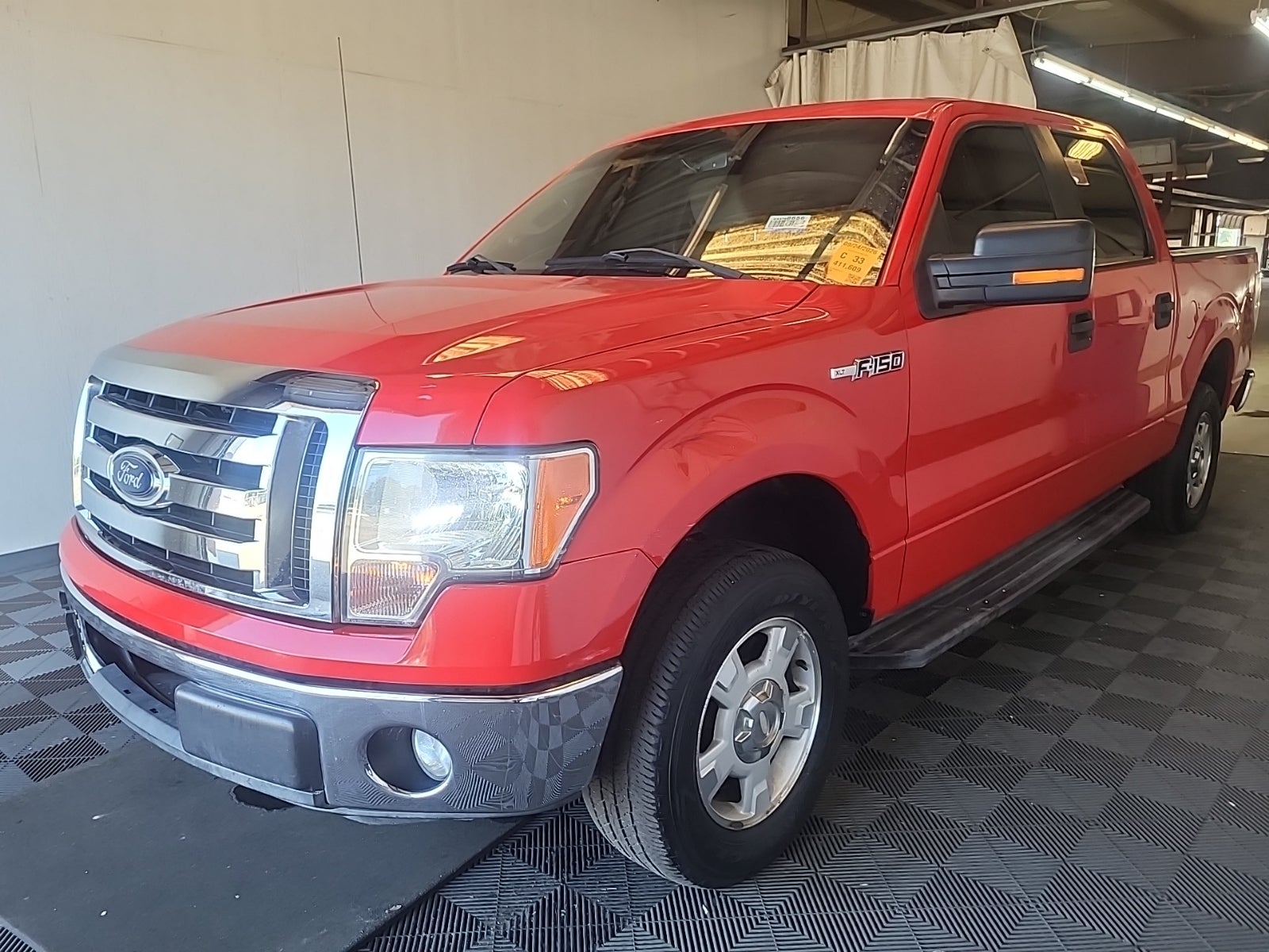 2012 Ford F-150 2WD Supercrew 145" XLT