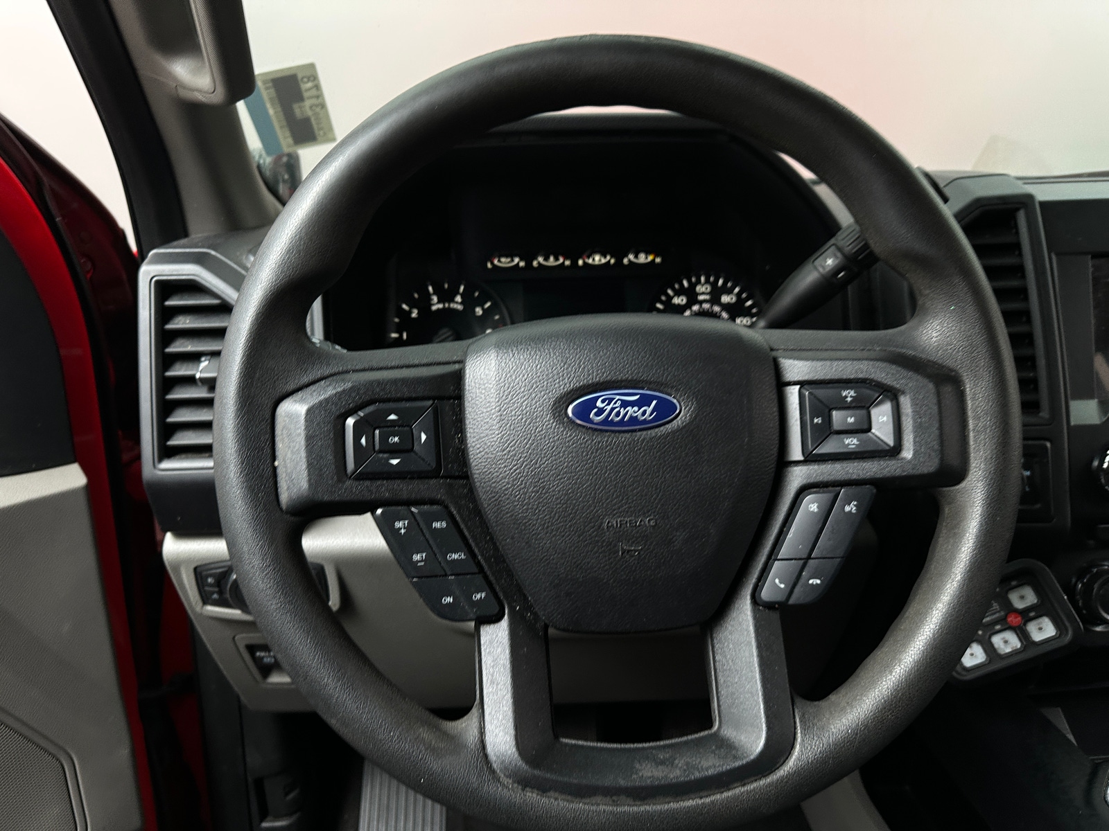 Thumbnail: 2018 Ford Econoline - 5