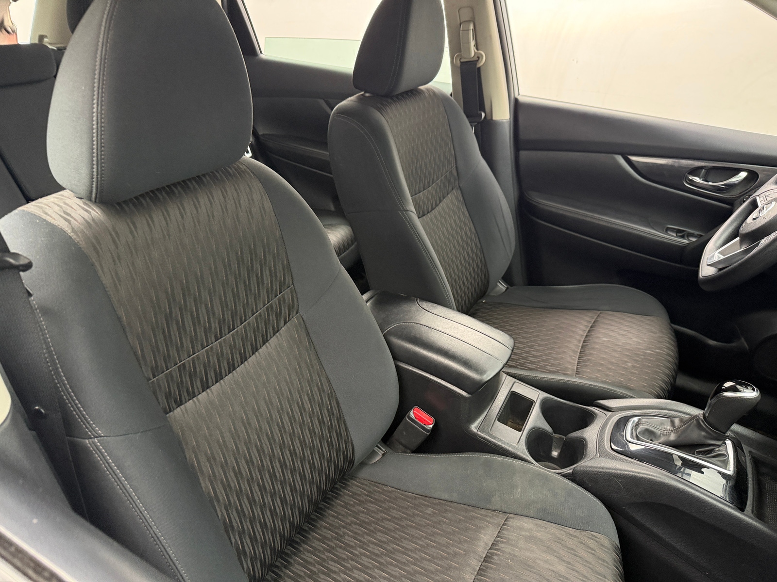 Thumbnail: 2018 Nissan Rogue - 2