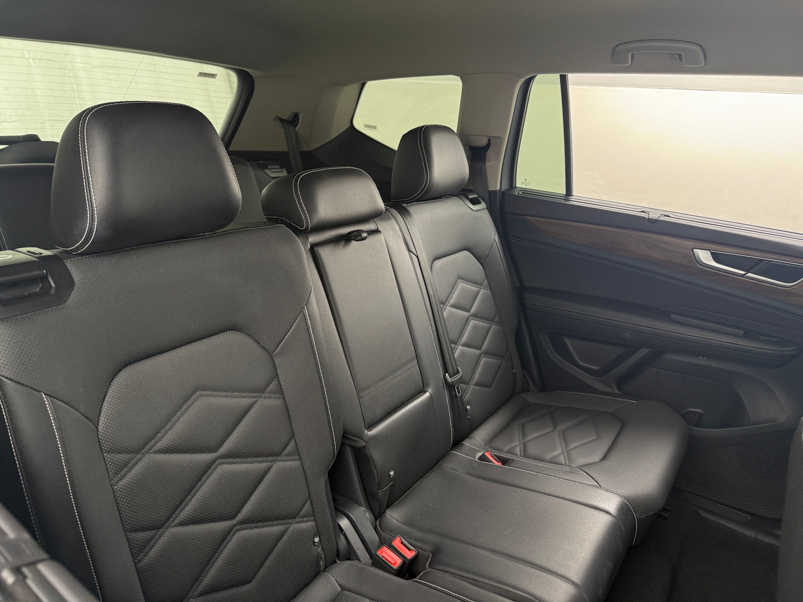 Thumbnail: 2025 Volkswagen Atlas - 5