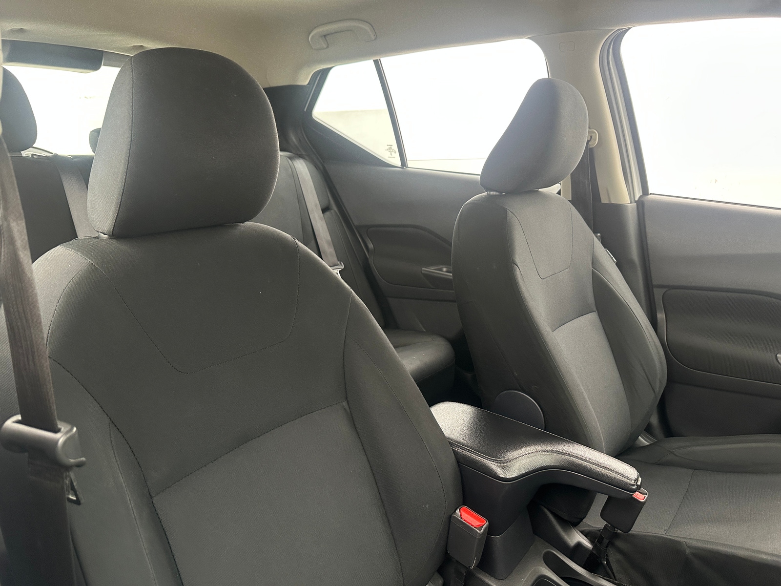 Thumbnail: 2023 Nissan Kicks - 2